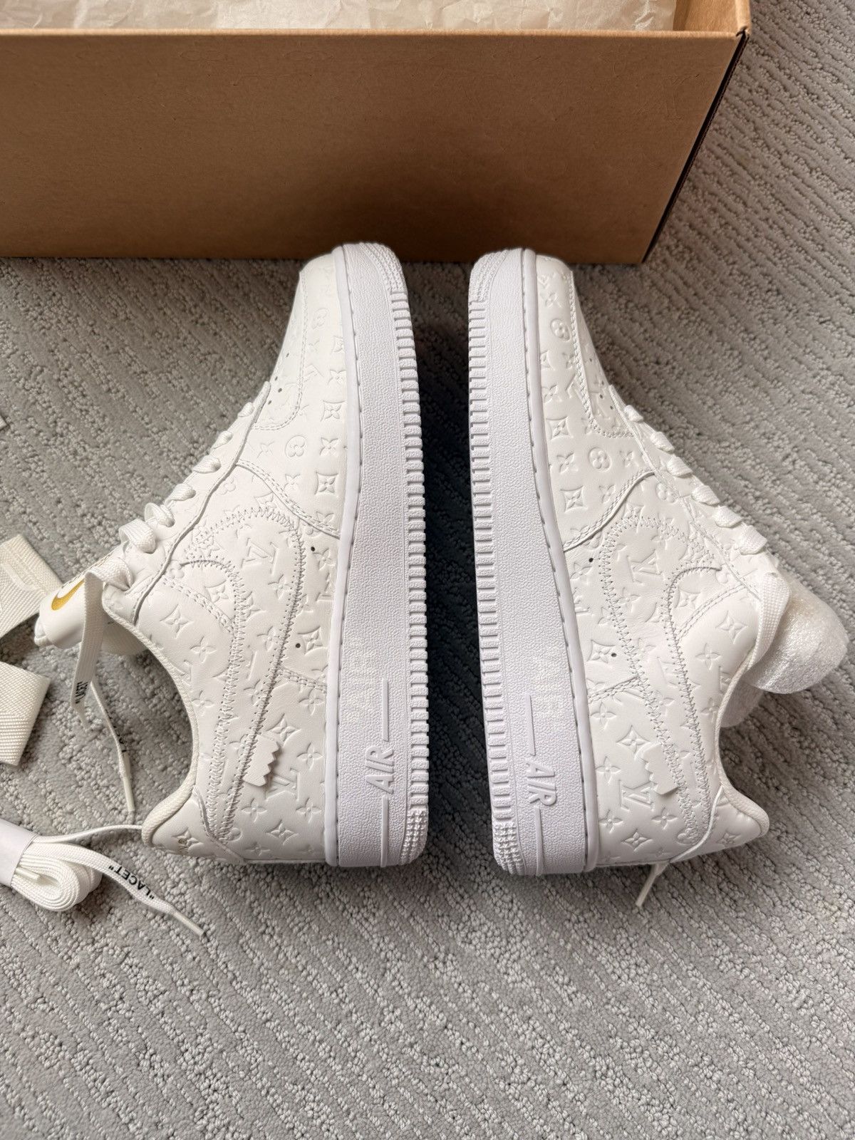 Louis Vuitton Louis Vuitton Nike Air Force 1 Low Size US 6.5 / EU 39-40 - 3 Thumbnail