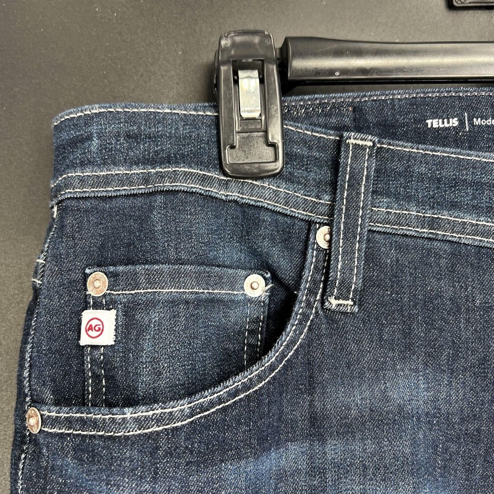 Vintage AG Tellis Jeans Slim Mens 33x30 Blue Denim 5-Pocket Stretch Modern City USA Regular Three Size US 33 - 3 Thumbnail