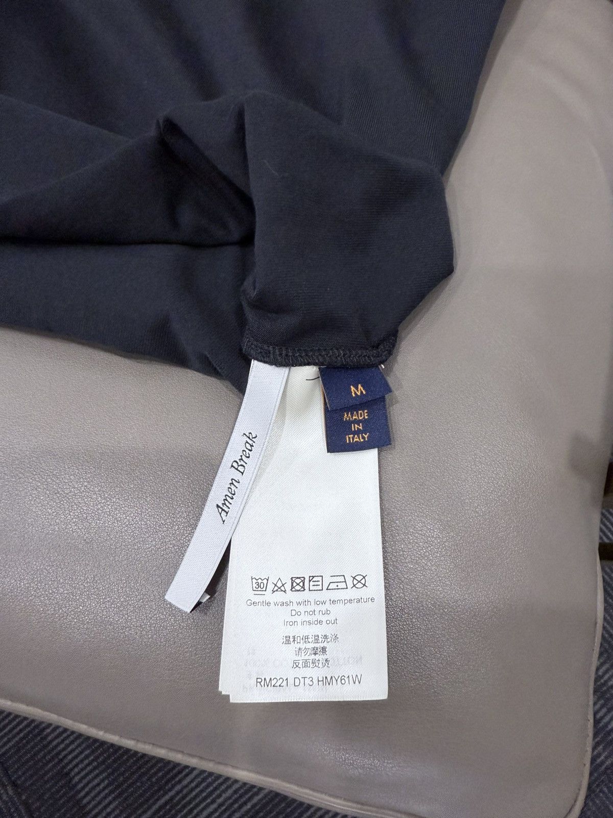 Louis Vuitton Louis Vuitton Craftsmanship T shirt Size US M / EU 48-50 / 2 - 6 Thumbnail