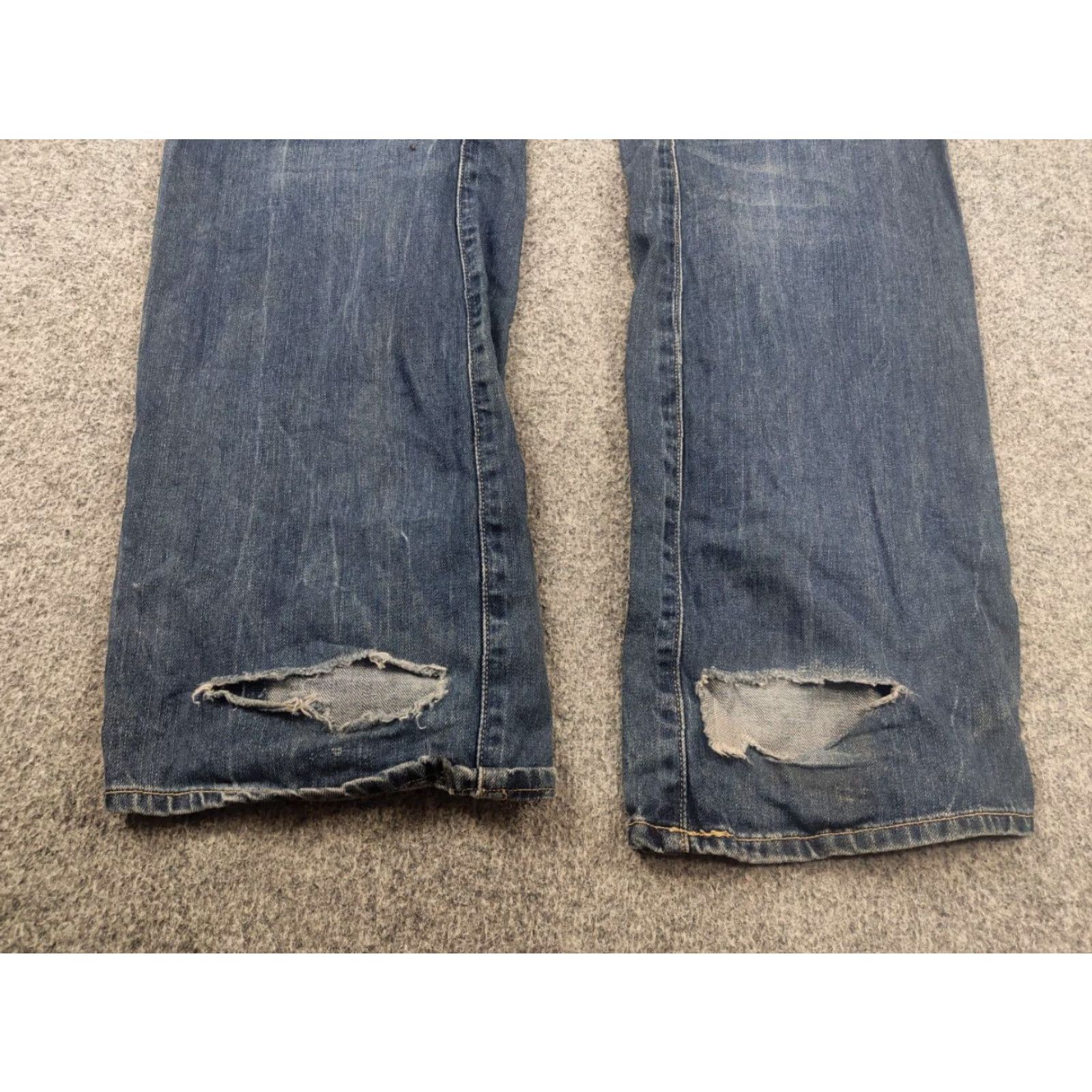 Levi's VINTAGE Levi's Engineered Jeans 90s Denim Distressed Medium Blue 32 Regular Mens 5-Pocket Size US 32 / EU 48 - 4 Thumbnail