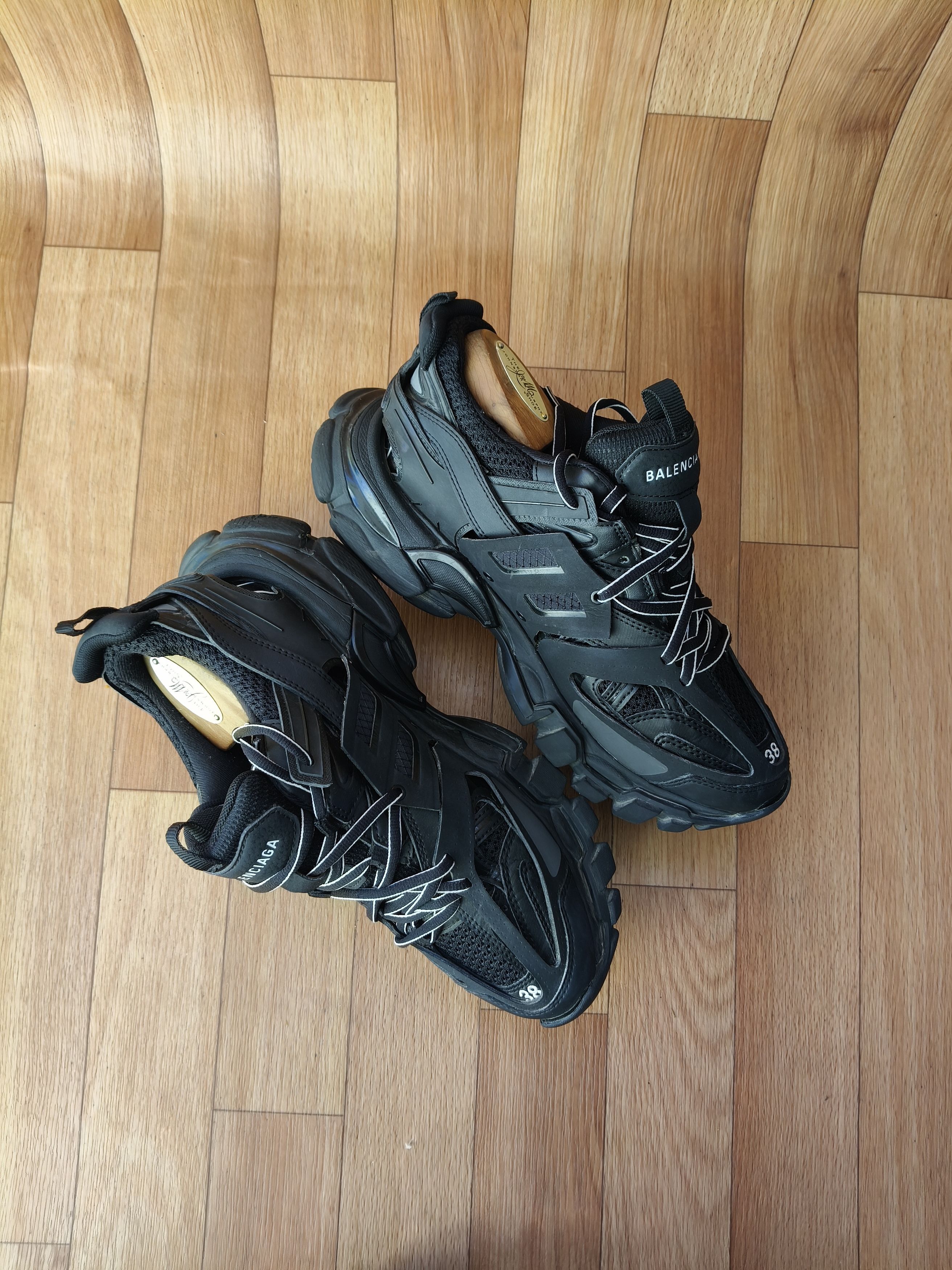 Balenciaga Balenciaga all black track sneakers Size US 6 / EU 39 - 5 Thumbnail