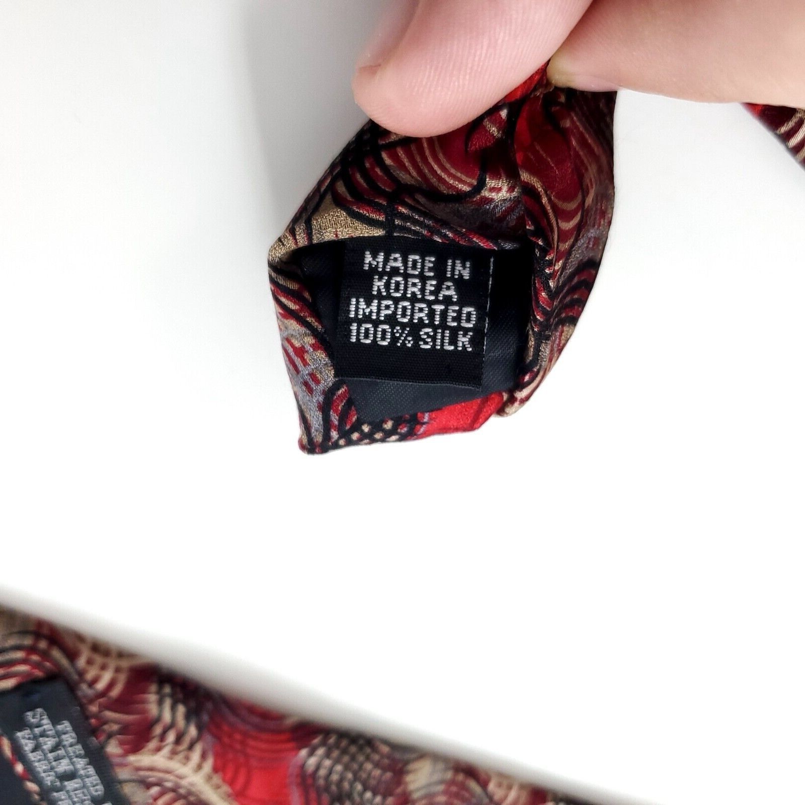 Liz Claiborne Crazy Horse Claiborne Stain Resistant Print Red Tan Abstract Size ONE SIZE - 5 Thumbnail