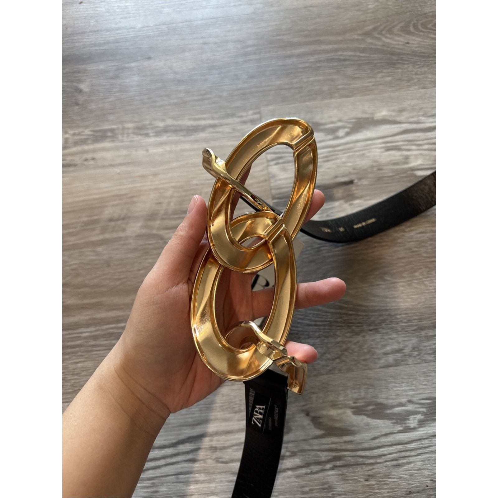 Zara ZARA Women's Black Belt Gold Buckle 85cm/~33 Inches (US) Size ONE SIZE - 6 Thumbnail