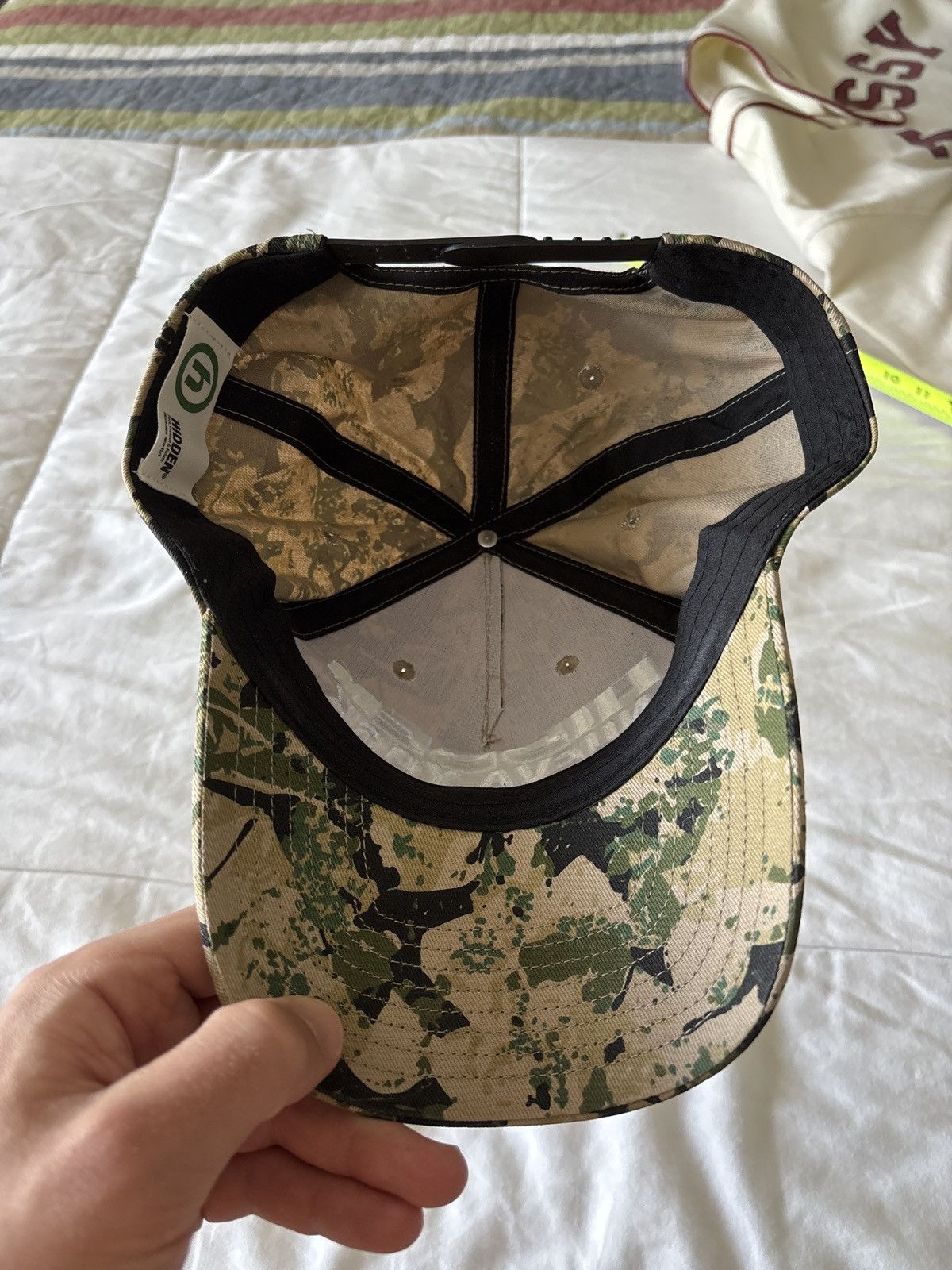 HIDDEN Hidden NY “Nueva York” Digi Camo Cap – 10/10 Condition Size ONE SIZE - 2 Thumbnail