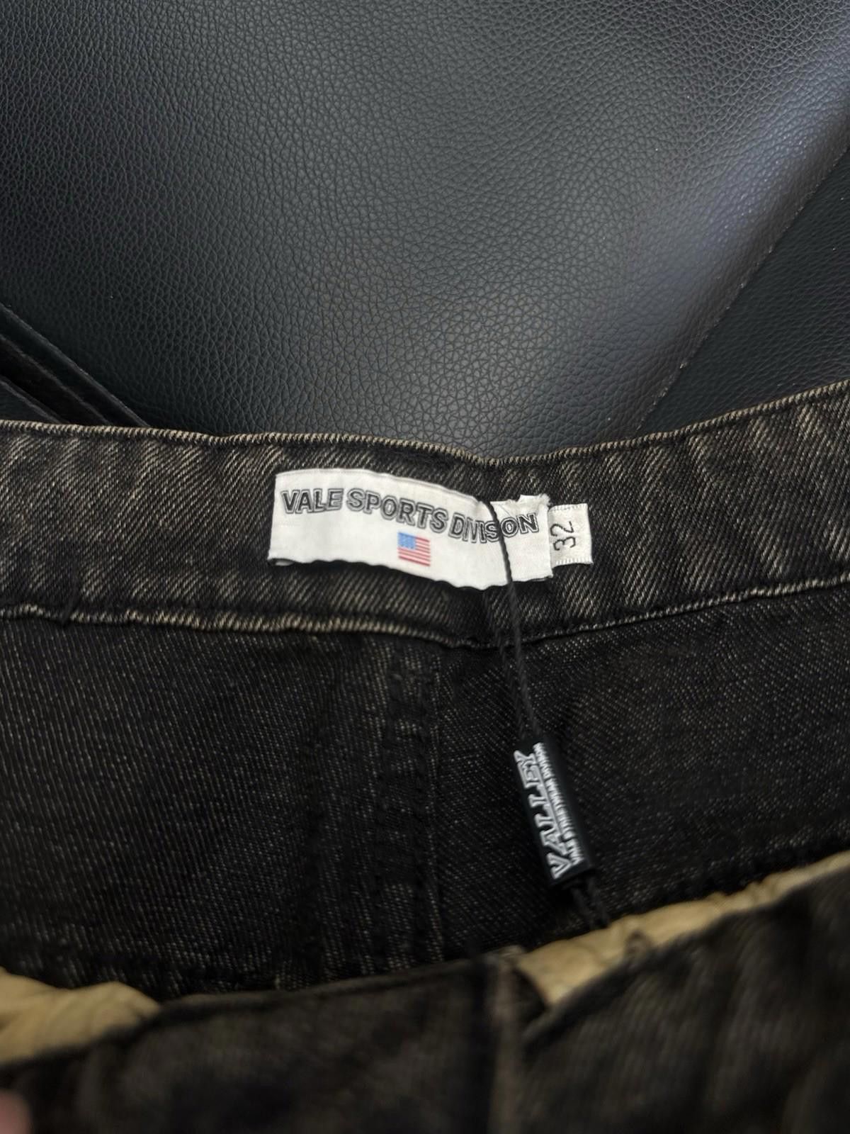 Vale Valley Denim Studded Shorts Size 32 (Brand New) Black/Brown Size US 32 / EU 48 - 7 Thumbnail