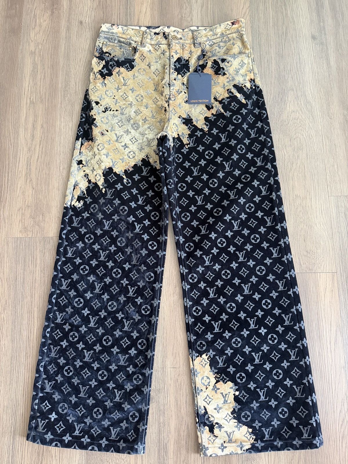 Louis Vuitton Louis Vuitton Faded Cloud Jeans Size US 32 / EU 48 - 1 Thumbnail