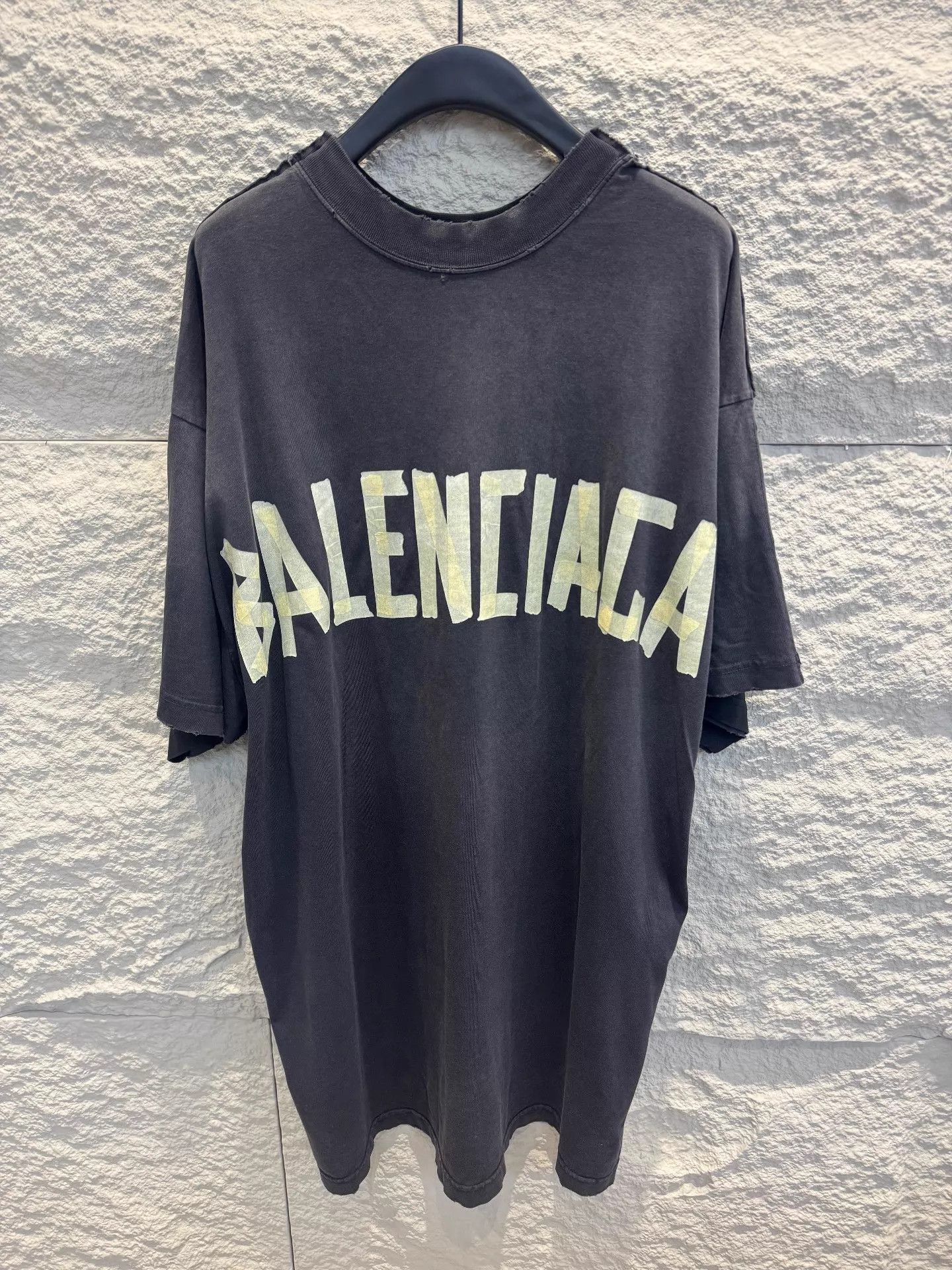Balenciaga Balenciaga 3B Tape Double Logo Oversized Tee Size US M / EU 48-50 / 2 - 1 Thumbnail