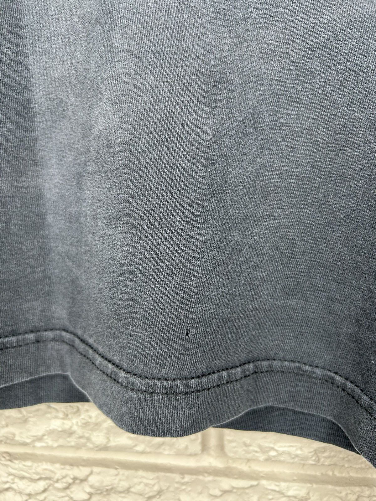 Vintage Vintage Faded Black Famous Guitars Kurt Cobain T Shirt Size US L / EU 52-54 / 3 - 10 Thumbnail
