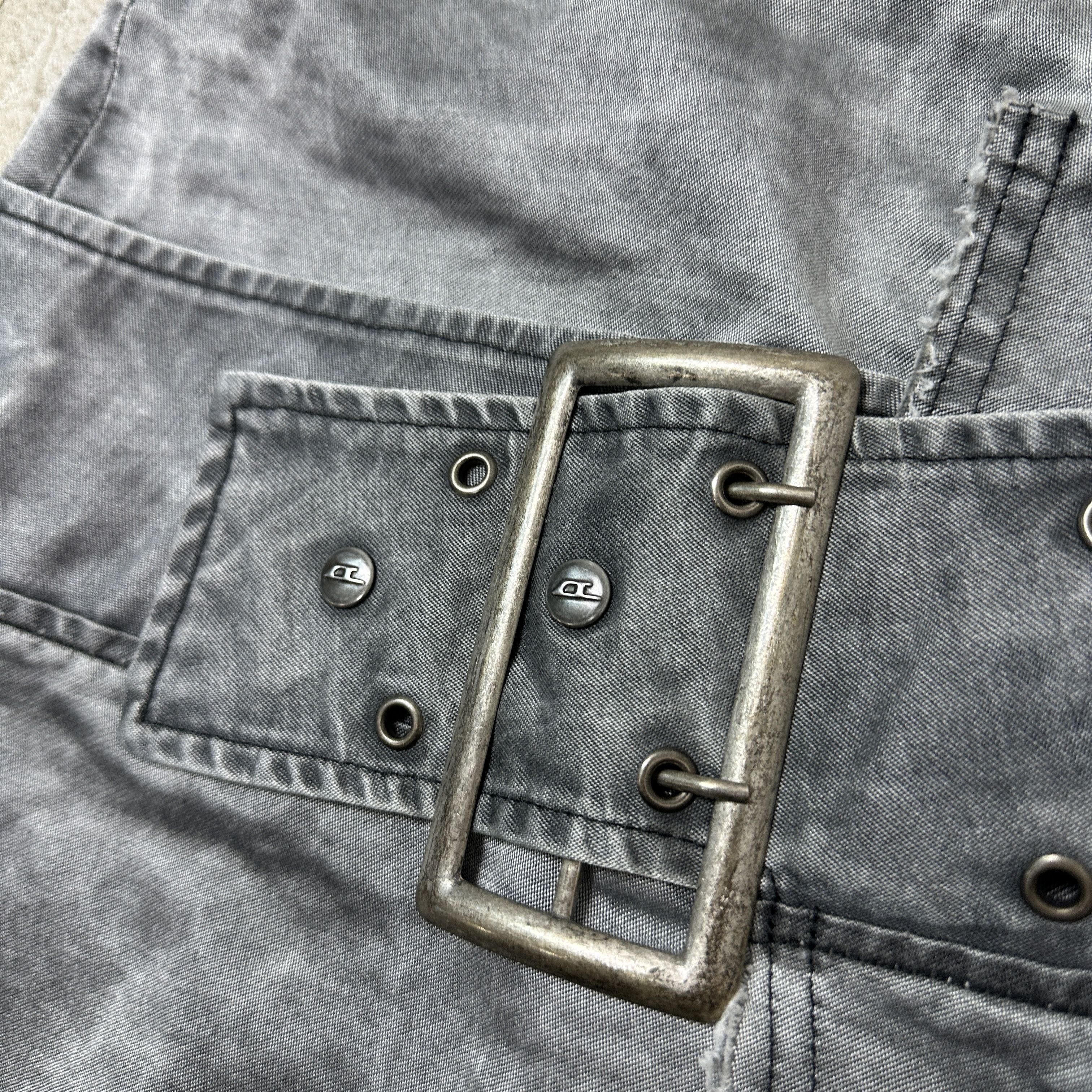 Diesel Vintage Avant Garde Grunge Diesel Mini Belt Skirt 00s Size 26" / US 2 / IT 38 - 4 Thumbnail