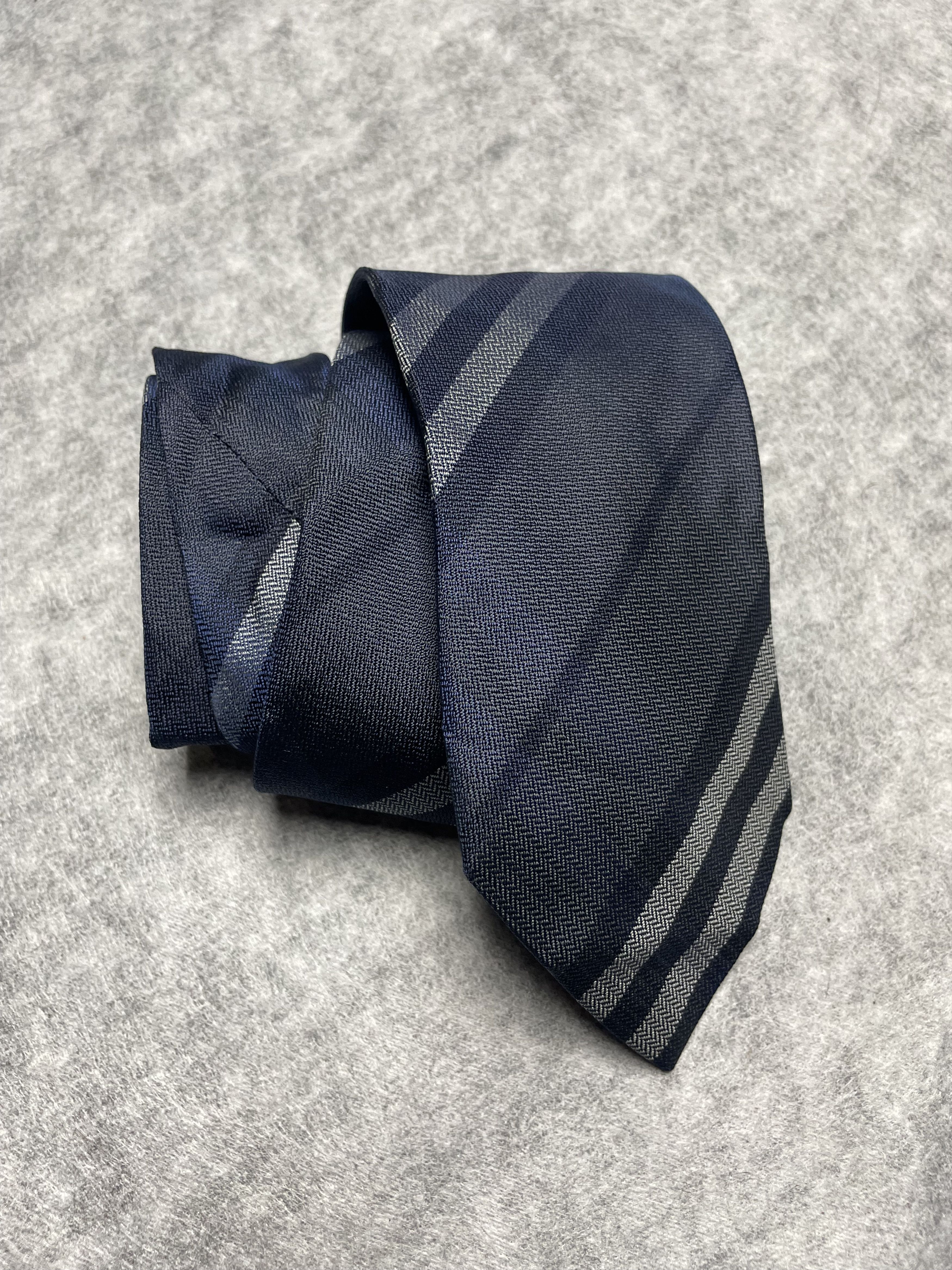 Burberry Burberry London Gray Blue Striped Plaid Silk Mens Tie Size ONE SIZE - 1 Thumbnail