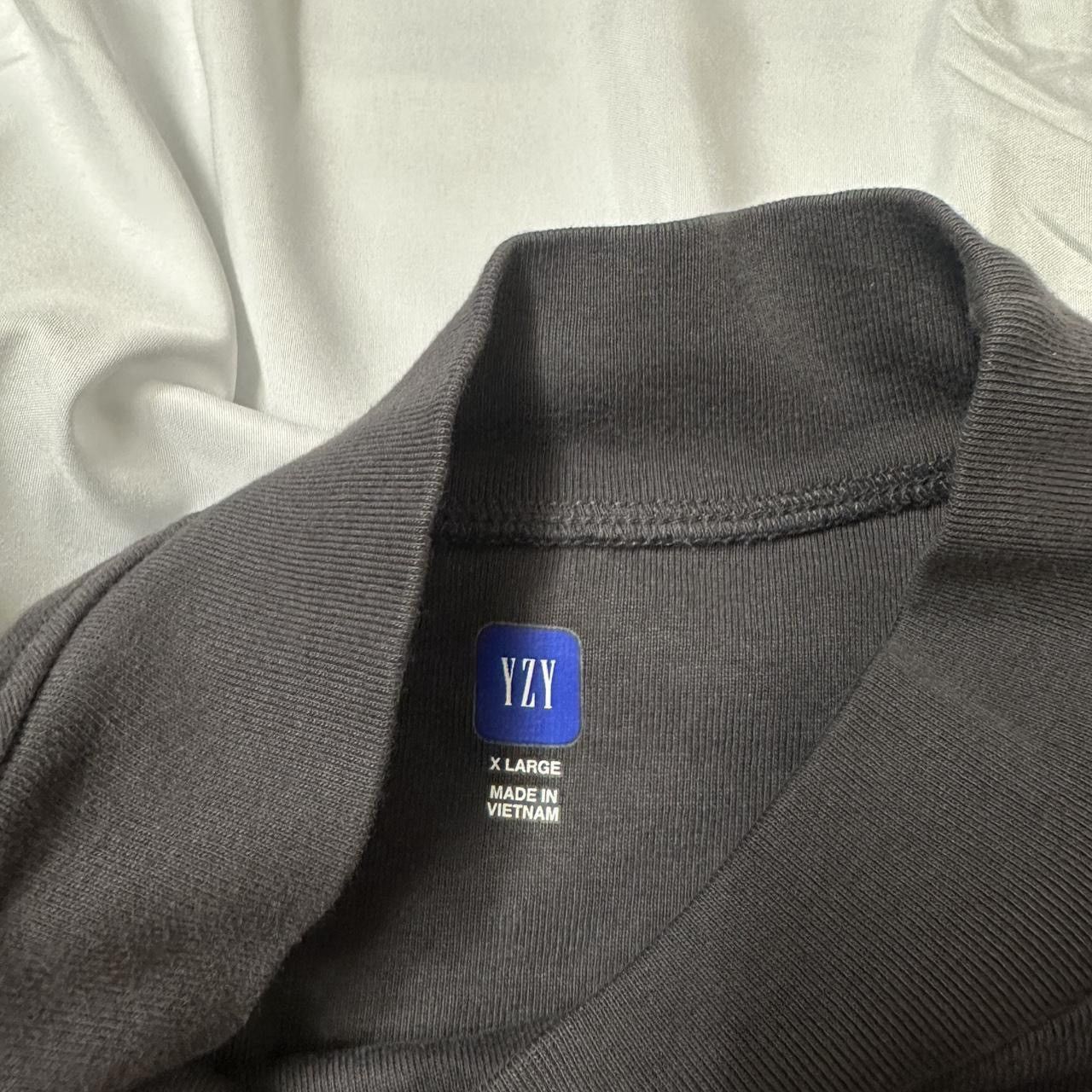Balenciaga × Gap × Kanye West Dove 3/4 Tee Black Medium Size US L / EU 52-54 / 3 - 3 Thumbnail