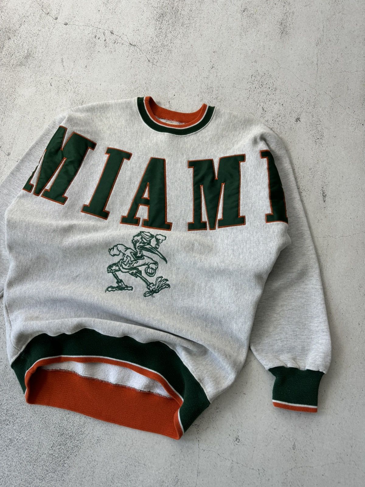 Vintage Legends USA Vintage Miami Hurricanes Sweatshirt Size US M / EU 48-50 / 2 - 5 Thumbnail