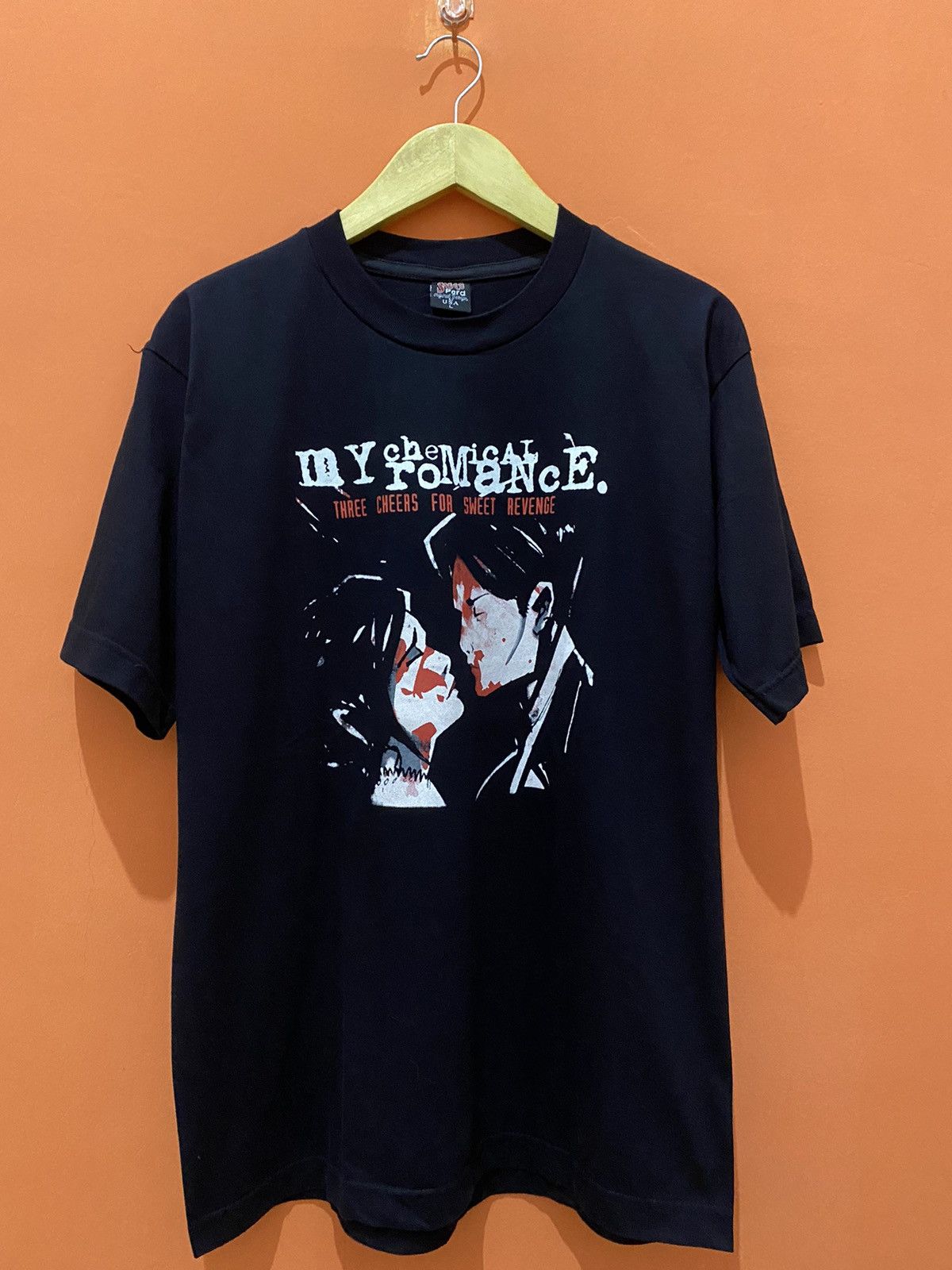 Band Tees × Vintage 🔥RARE🔥 Vintage My Chemical Romance album cover tee Size US L / EU 52-54 / 3 - 1 Thumbnail