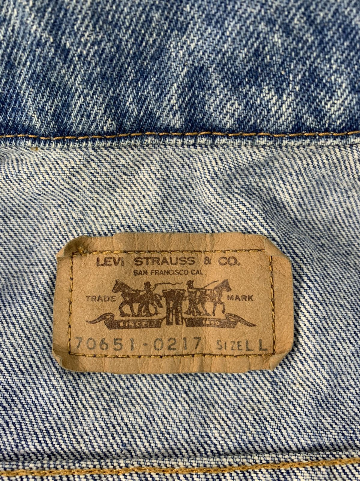 Levi's Vintage Clothing 90s Levis Western Trucker Light Indigo Denim Jacket Size US M / EU 48-50 / 2 - 7 Thumbnail