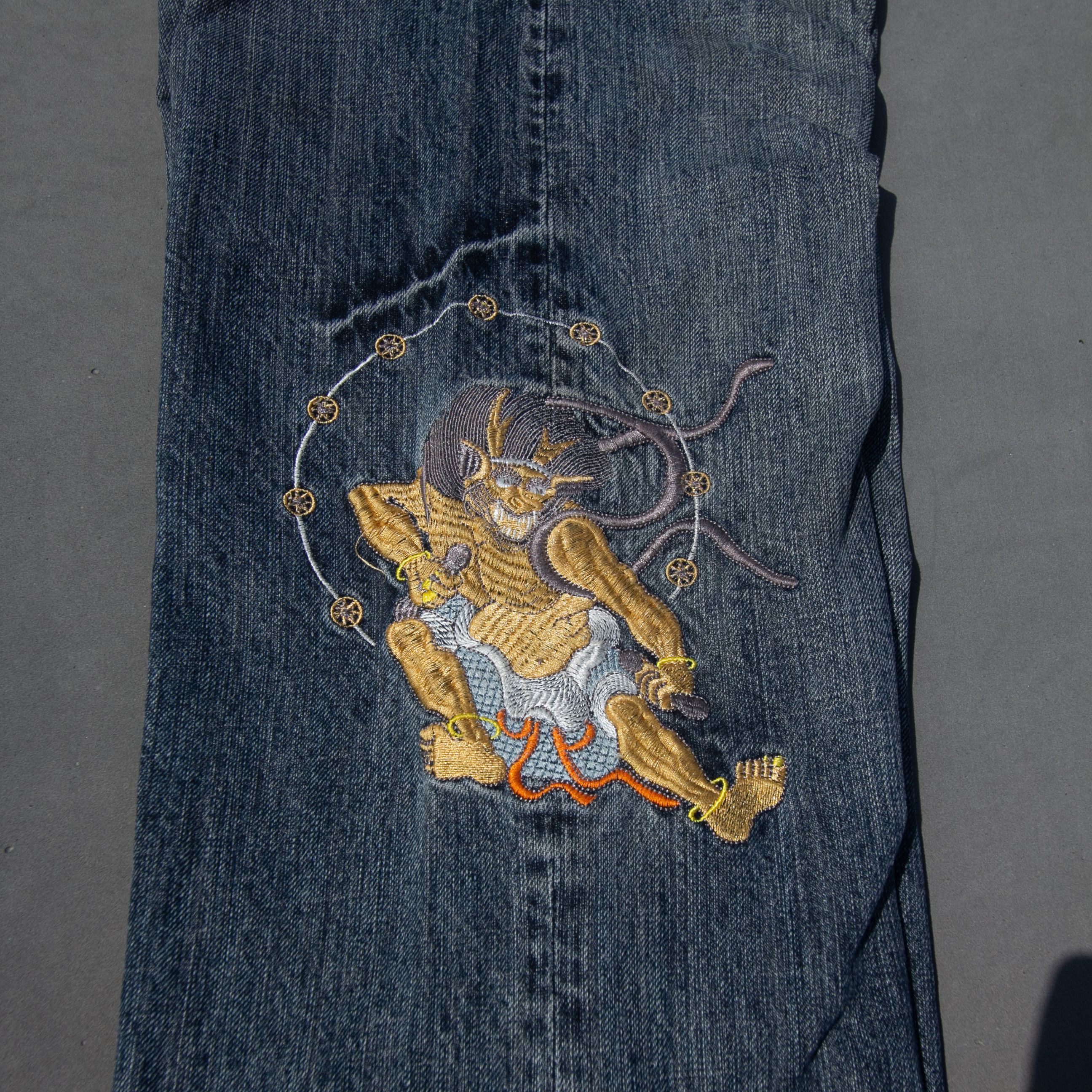 Japanese Brand × Le Grande Bleu (L.G.B.) Fujin Raijin Sukajan Jeans Japan Size US 32 / EU 48 - 5 Thumbnail