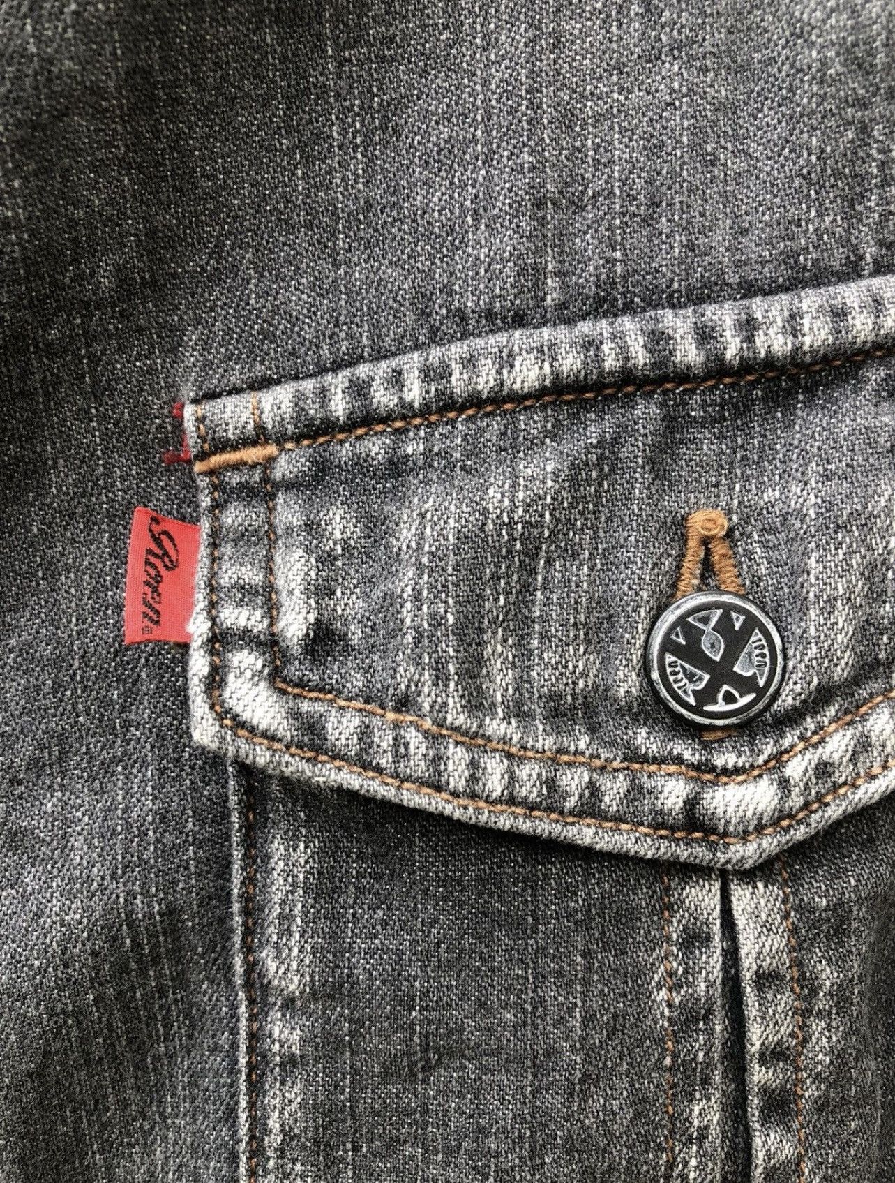Mastermind Japan Vintage Roen Japan Skull Bones Fade Denim Western Shirt Size US S / EU 44-46 / 1 - 9 Thumbnail