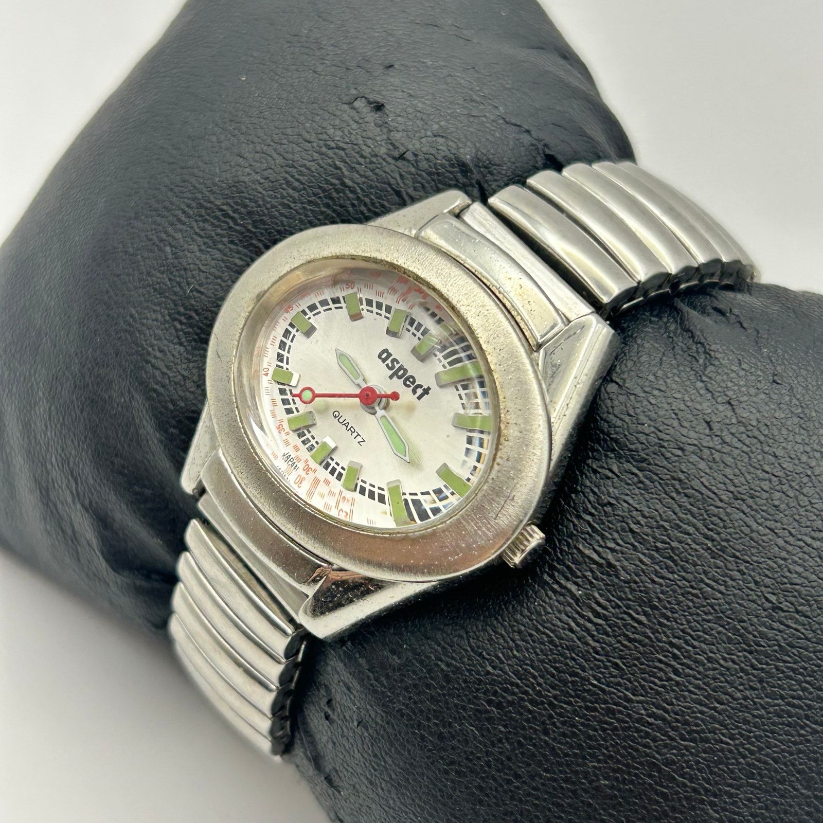 Other Aspect Women Quartz Watch Silver Tone Stretch Band Size ONE SIZE - 2 Thumbnail
