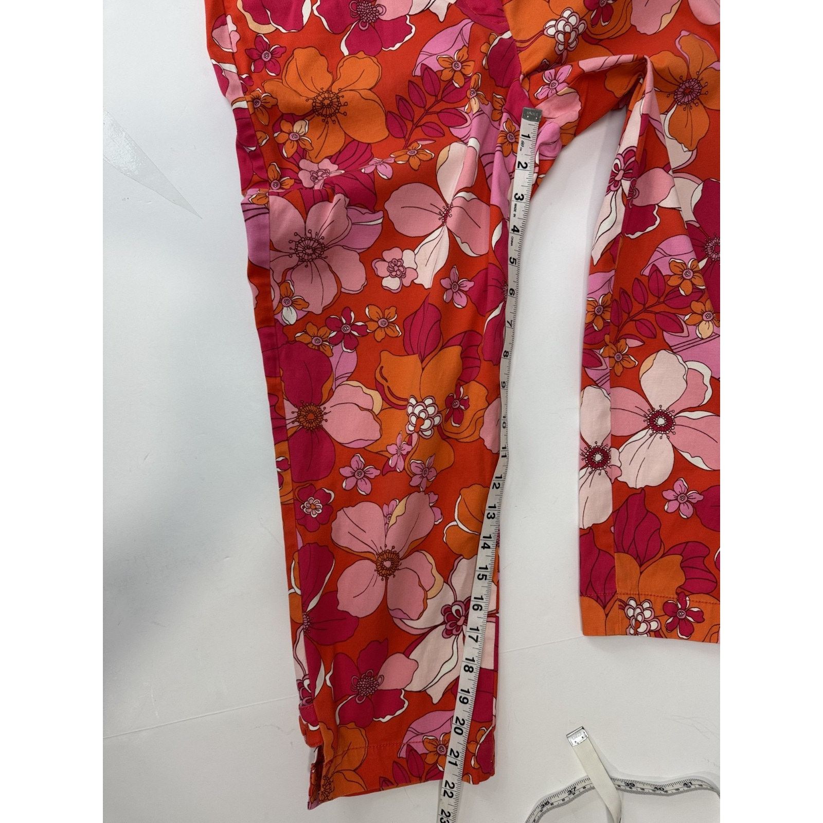 Talbots Talbots Perfect Crop Pants Tossed Flower Orange Pink 8P Size 30" / US 8 / IT 44 - 5 Thumbnail