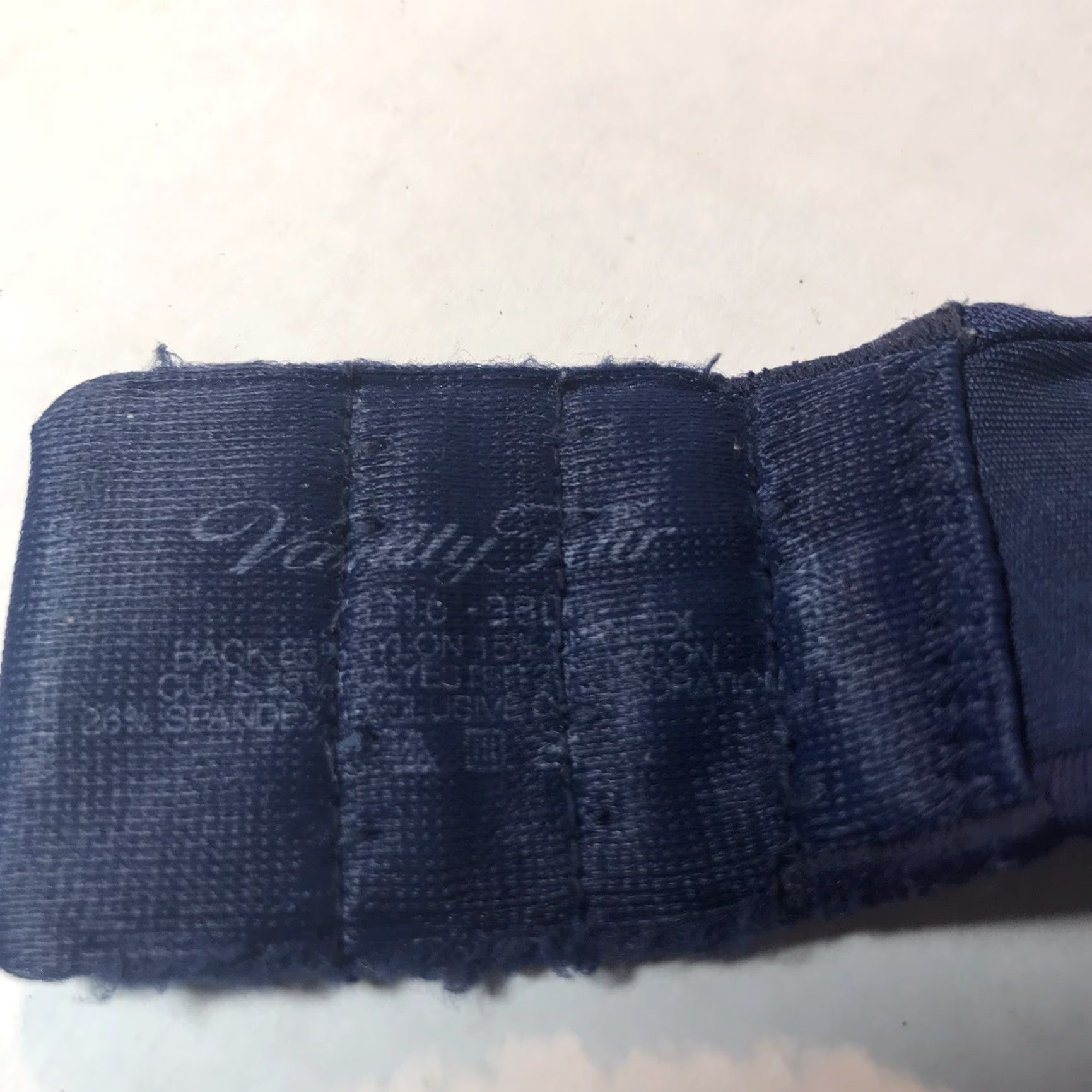Vintage Vanity Fair Blue Push Up Bra Womens Size 38D Lightly Padded Underwired Lace & Logo Details Size ONE SIZE - 3 Thumbnail