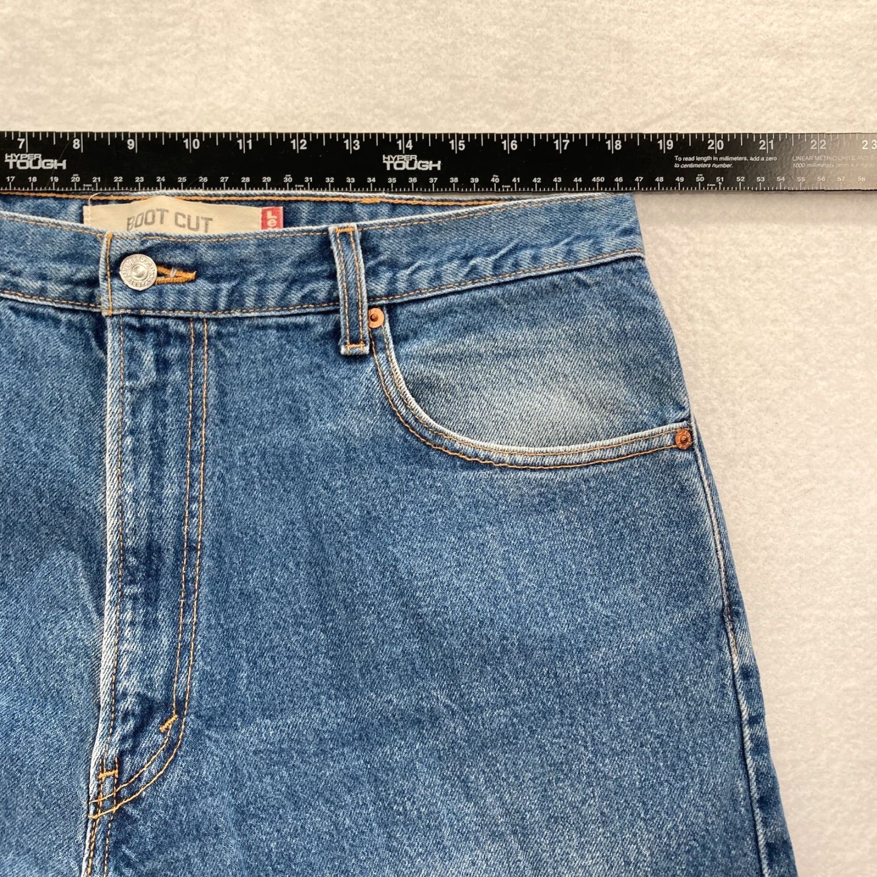 Levi's Vintage Levi's 517 Jeans Mens 38x30 Medium Wash Blue Denim Bootcut Mid Rise USA Jeans Mens 38x30 Blue Denim Bootcut 517 Levi's Size US 38 / EU 54 - 7 Thumbnail