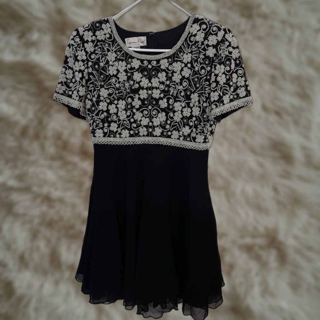 Vintage VINTAGE LAURENCE KAZAR NEW YORK Black Beaded Knee Length Dress PS Petite Women's 1970s Formal Beaded Floral Cotton/Chiffon Size S / US 4 / IT 40 - 1 Thumbnail