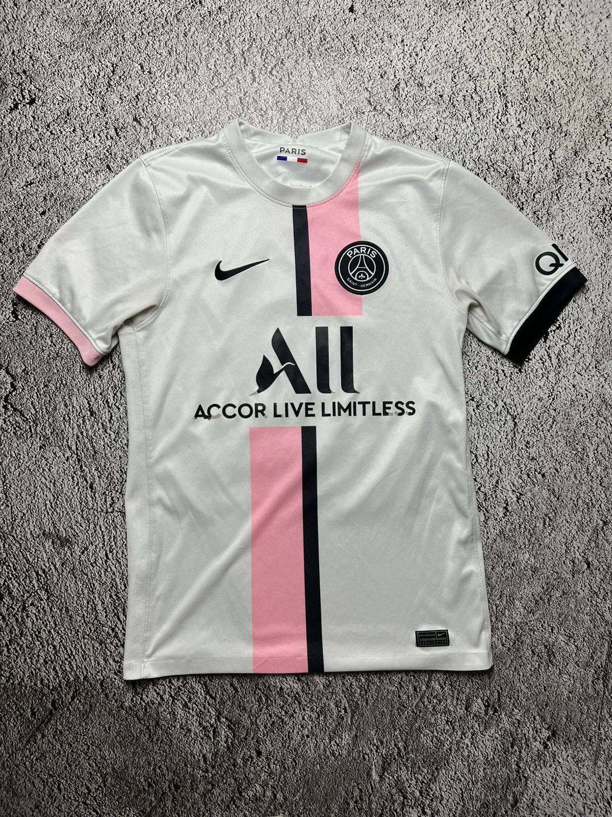 Nike 2021-2022 Lionel Messi PSG Paris Saint Germain nike jersey Size US S / EU 44-46 / 1 - 2 Thumbnail