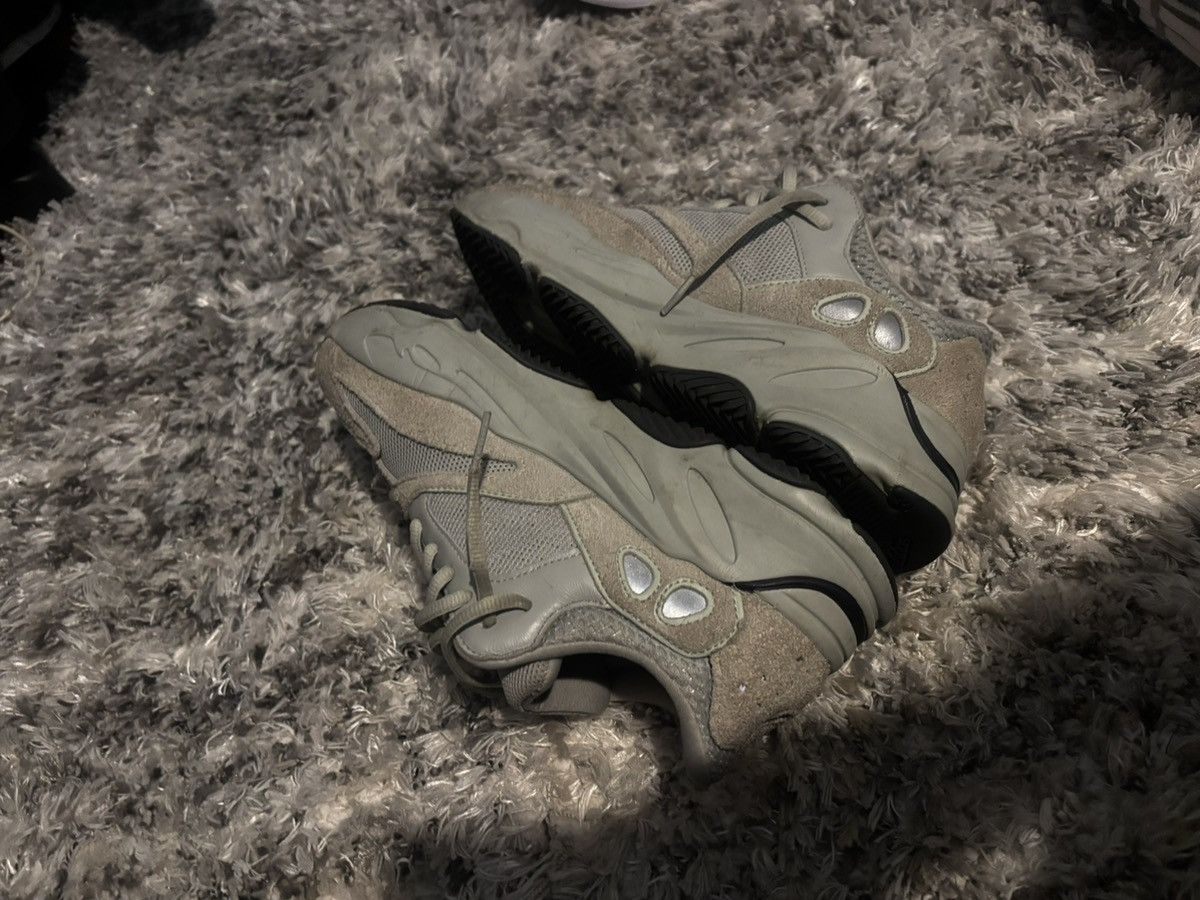 Designer Yeezy boost 700 Size US 7.5 / EU 40-41 - 3 Thumbnail
