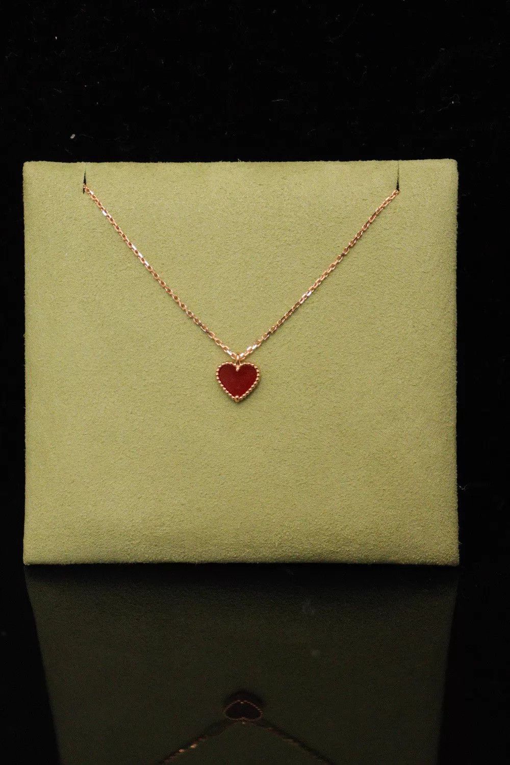 Van Cleef & Arpels Van Cleef & Arpels Mini Heart Necklace Size ONE SIZE - 1 Thumbnail