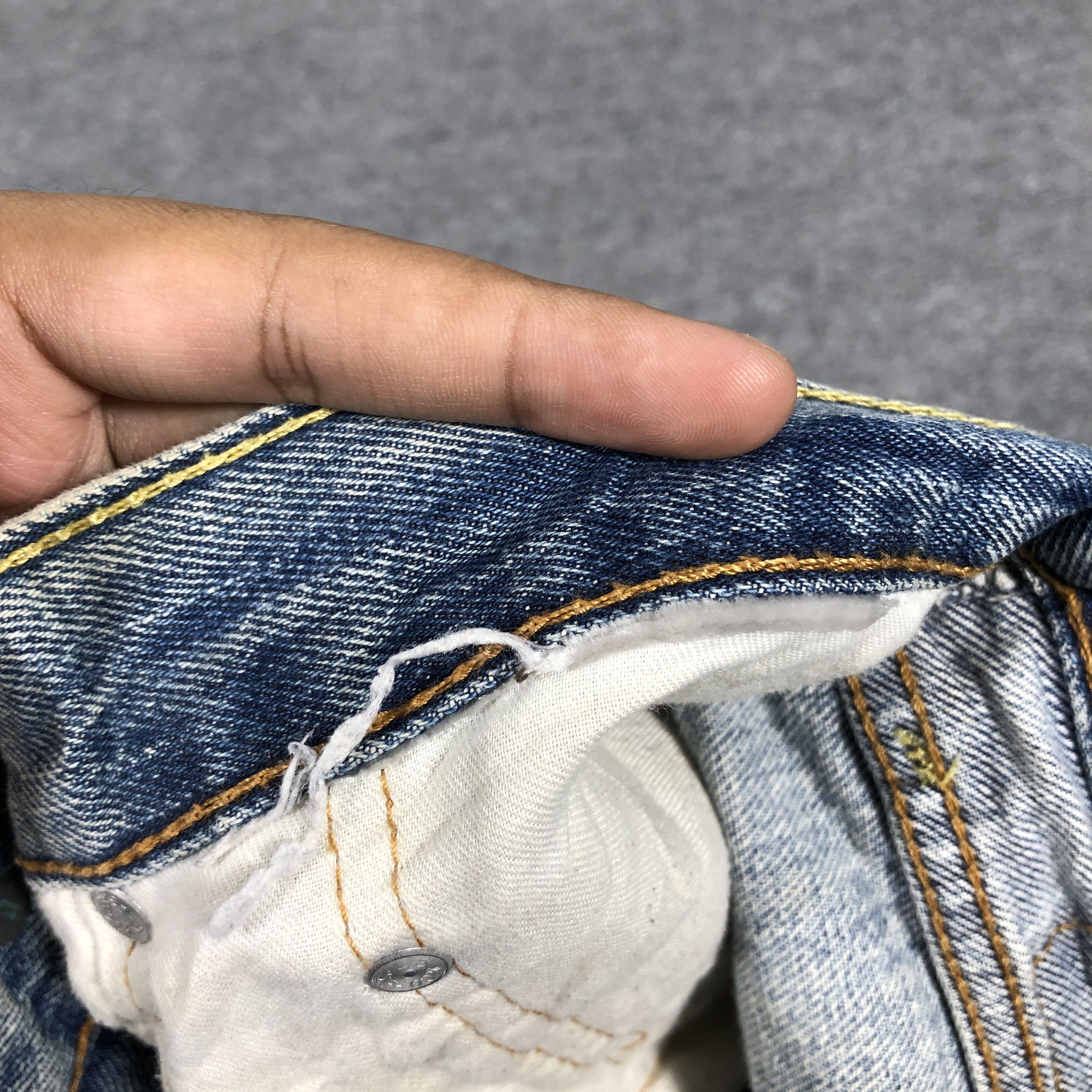 Levi's × Vintage Vintage Levis 505 Jeans Dirty L1026 Size US 36 / EU 52 - 10 Thumbnail