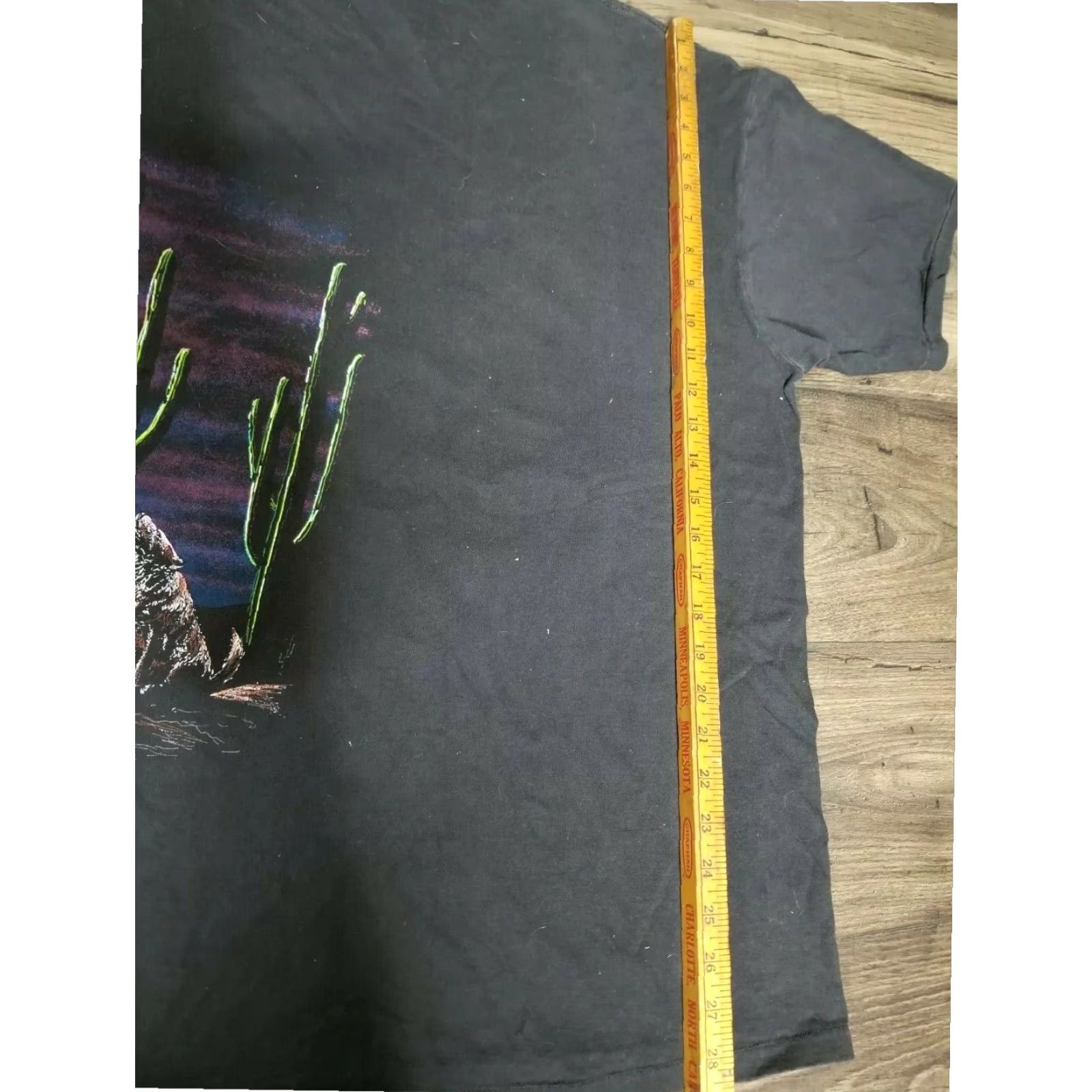 Vintage VINTAGE Oneita Graphic T-Shirt Mens XL Black Grey Wolf Southwestern Print Short Sleeve Crew Neck 80s American Biker Mens Size US XL / EU 56 / 4 - 4 Thumbnail
