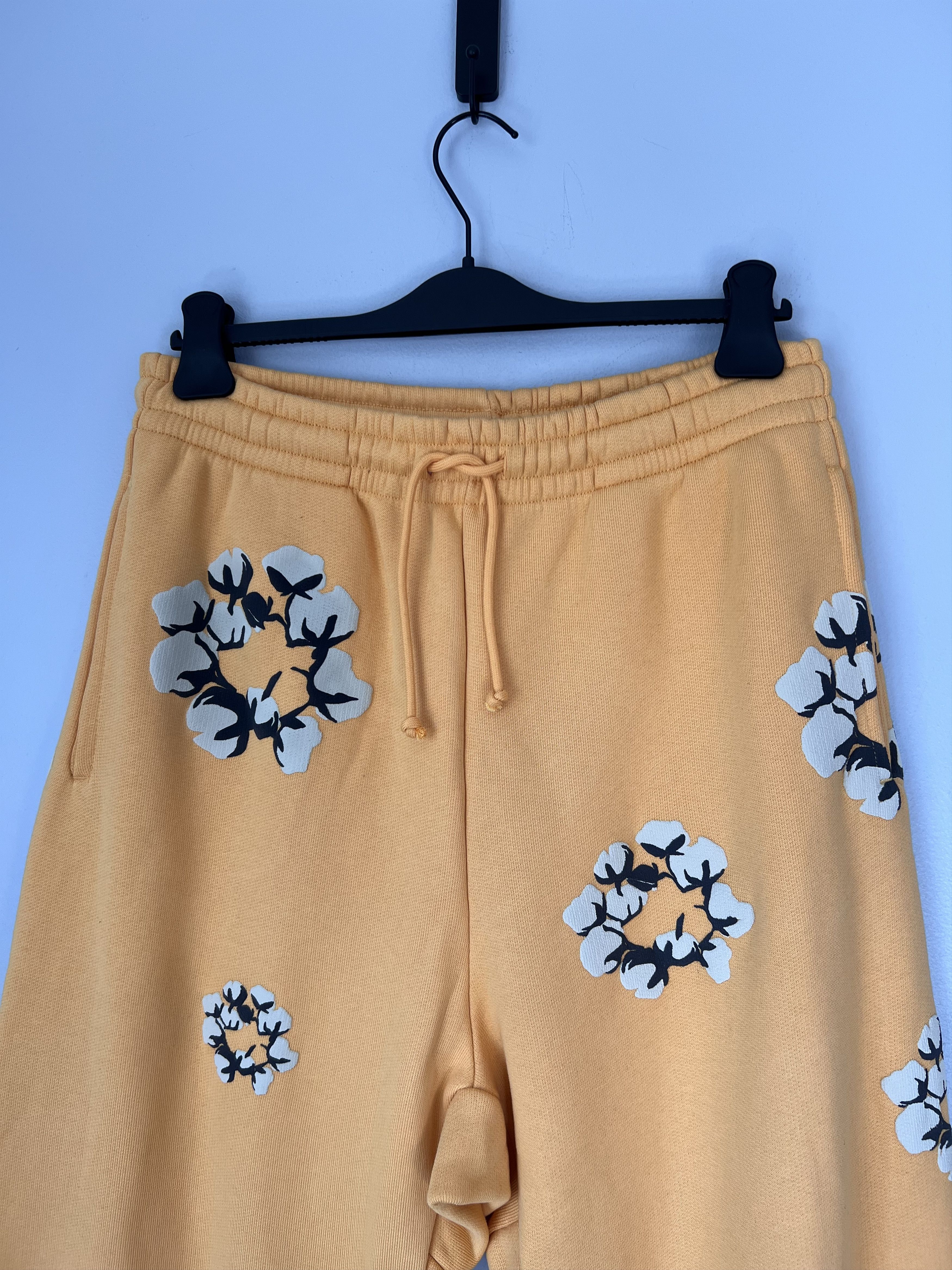 Cactus Plant Flea Market × DENIM TEARS CPFM Denim Tears Cotton Wreath Sweatsuit in Yellow Size US L / EU 52-54 / 3 - 9 Thumbnail