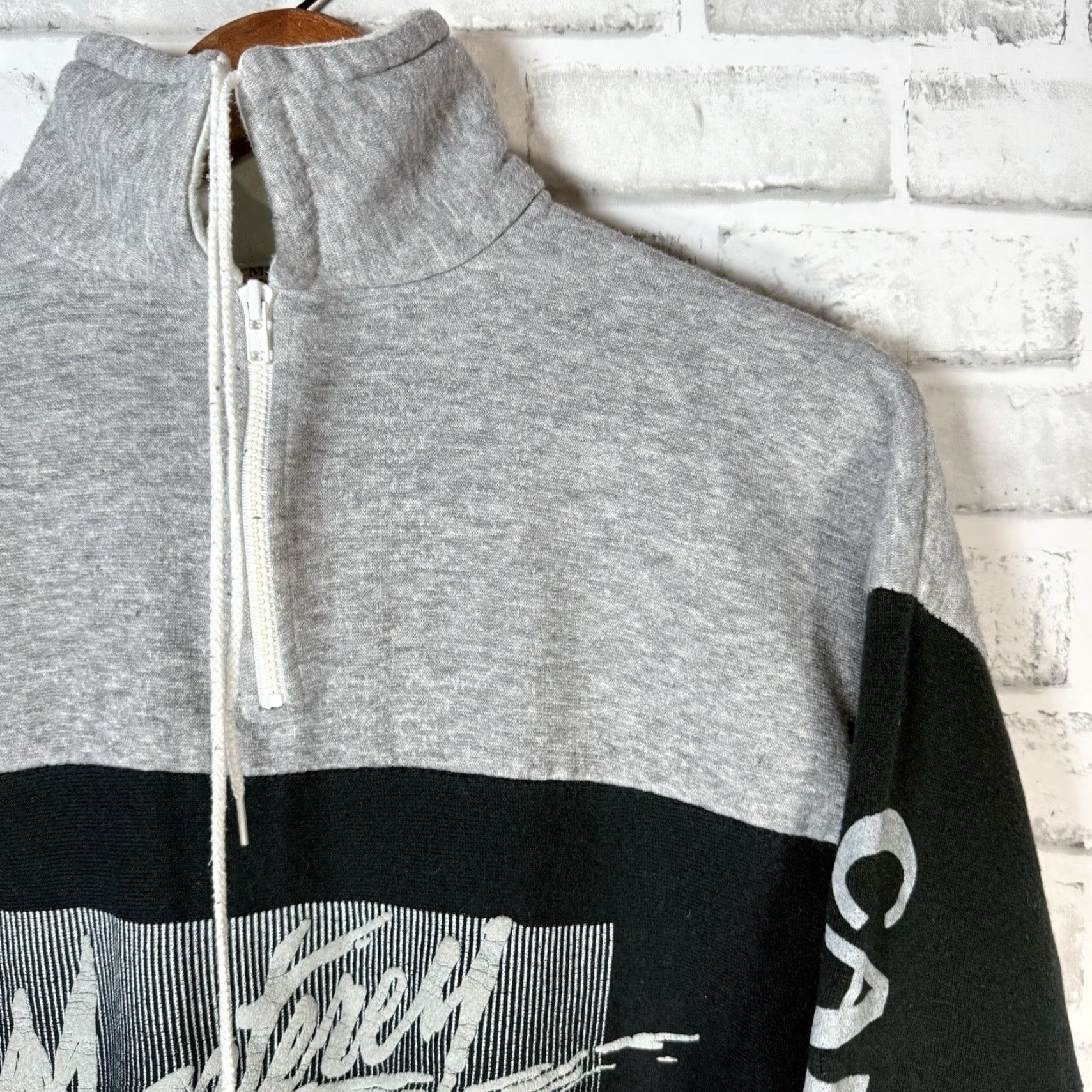 Vintage VINTAGE Magic Apparel Half Zip Monterey California Graphic Pullover Sweatshirt Men L Black USA Theme 90s Mens Size US L / EU 52-54 / 3 - 2 Thumbnail