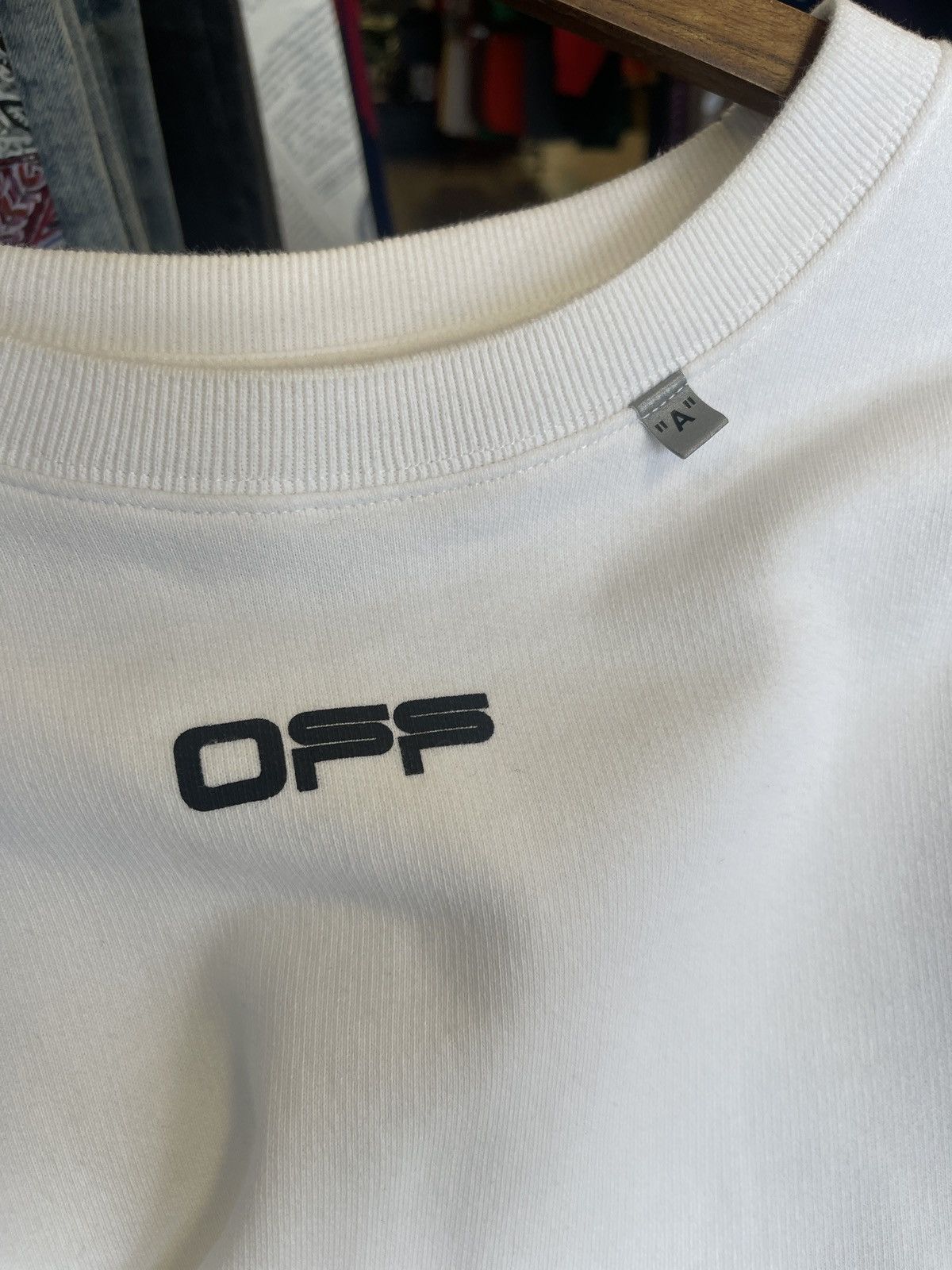 Off-White Size L - OFF-WHITE Caravaggio Square Graphic Sweatshirt Size US L / EU 52-54 / 3 - 14 Thumbnail