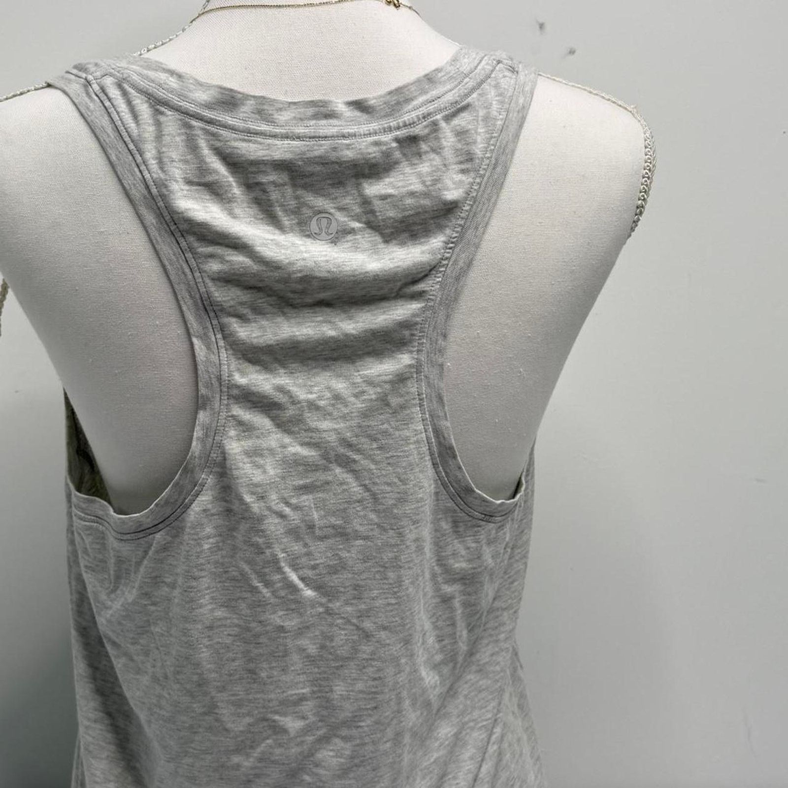 Lululemon Grey Lululemon Tank Size 6 Size M / US 6-8 / IT 42-44 - 2 Thumbnail