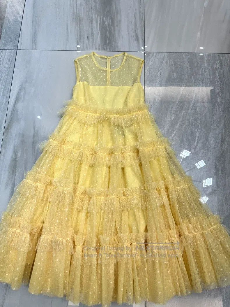 Valentino Valentino Lemon yellow princess dress Size S / US 4 / IT 40 - 5 Thumbnail