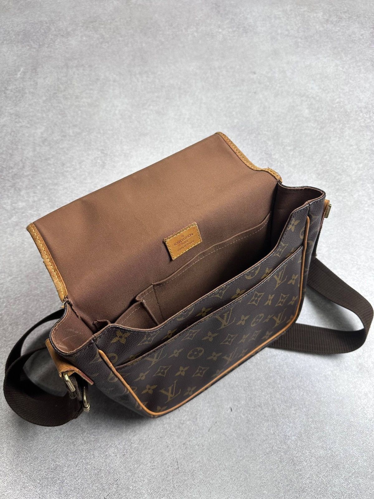 Louis Vuitton Vintage Louis Vuitton Bosphore Monogram Luxury Bag Rare Size ONE SIZE - 6 Thumbnail