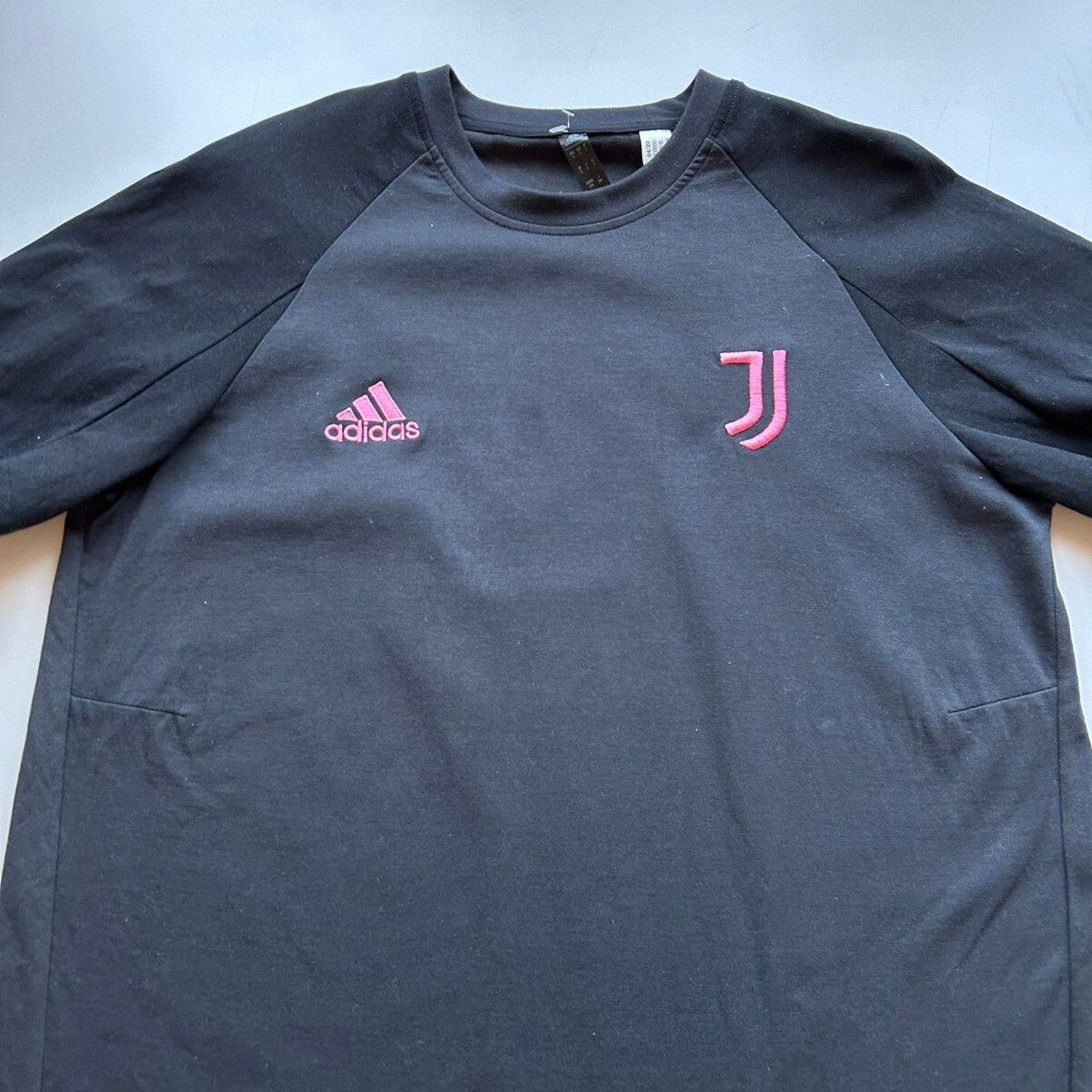 Adidas Y2K Adidas Juventus Soccer Kit T Shirt Large Black/Pink Rare Size US L / EU 52-54 / 3 - 2 Thumbnail