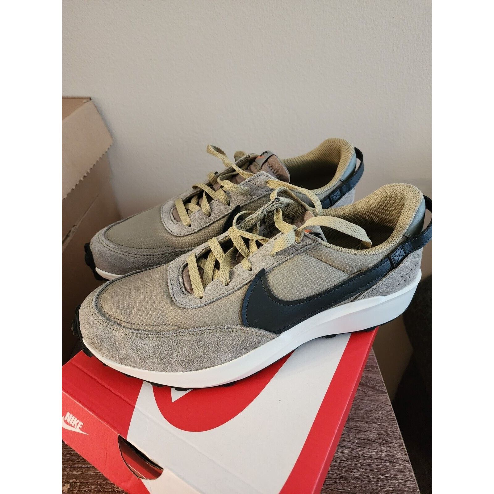 Nike Nike Waffle Debut SE Men’s Size 9.5 Olive Green FJ4196-200 Size US 9.5 / EU 42-43 - 2 Thumbnail