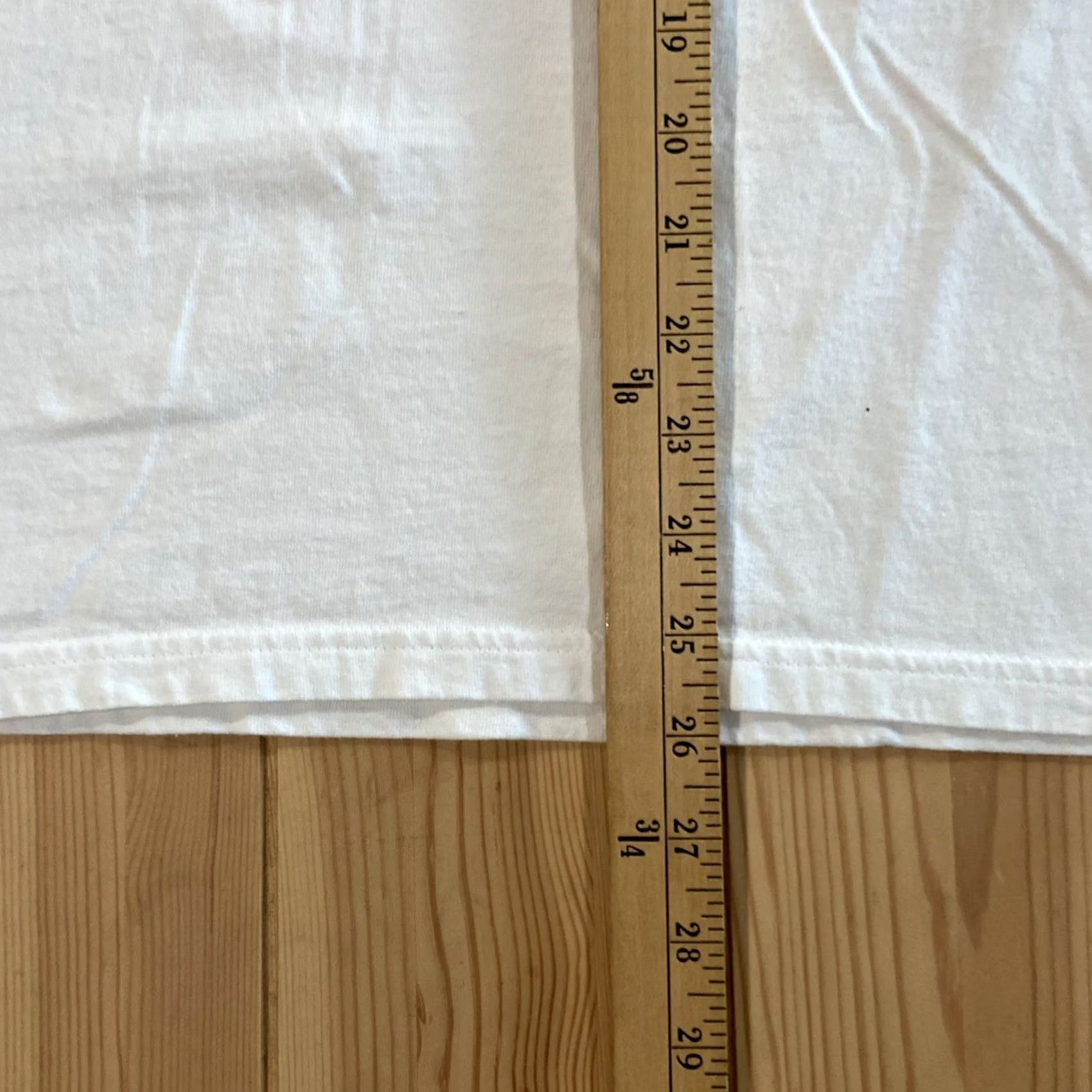 Gildan VINTAGE Gildan T-Shirt United We Stand American Red Cross Flag Logo 9/11 Size L White Mens Short Sleeve Crew Neck 100% Cotton Vintage Yes 2000s Size US L / EU 52-54 / 3 - 3 Thumbnail