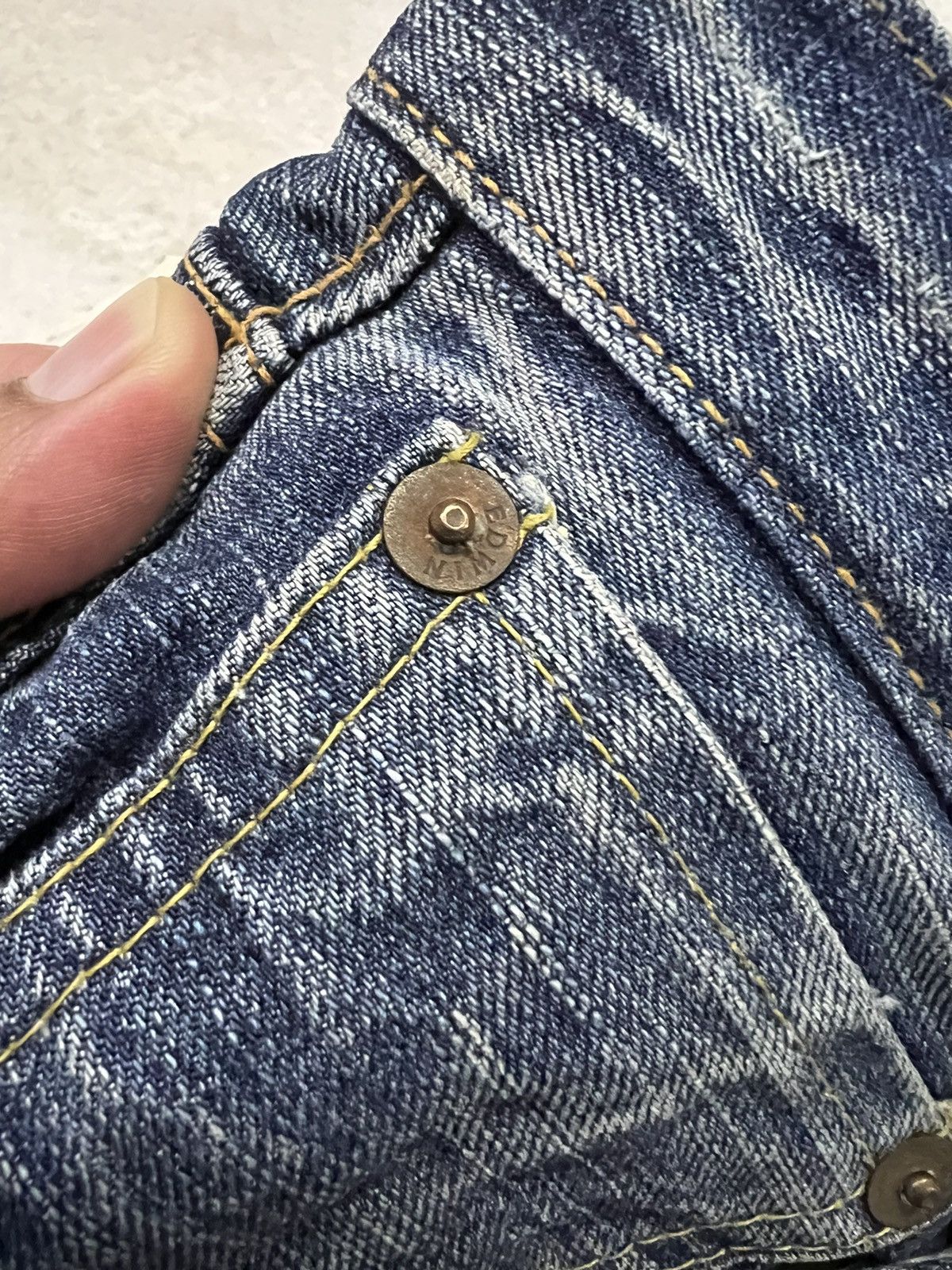 Edwin × If Six Was Nine VINTAGE EDWIN 505z SELVEDGE DISTRESSED BAGGY JEANS Size US 31 - 5 Thumbnail