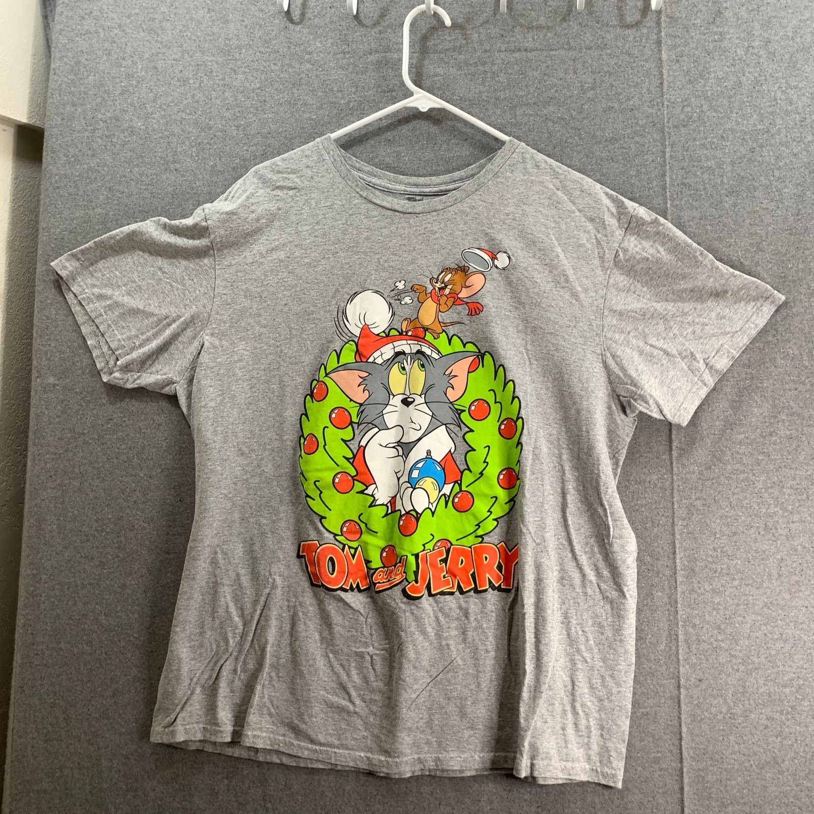 Other Tom & Jerry Christmas Shirt Adult Size XL Gray Short Sleeve Size US XL / EU 56 / 4 - 1 Thumbnail