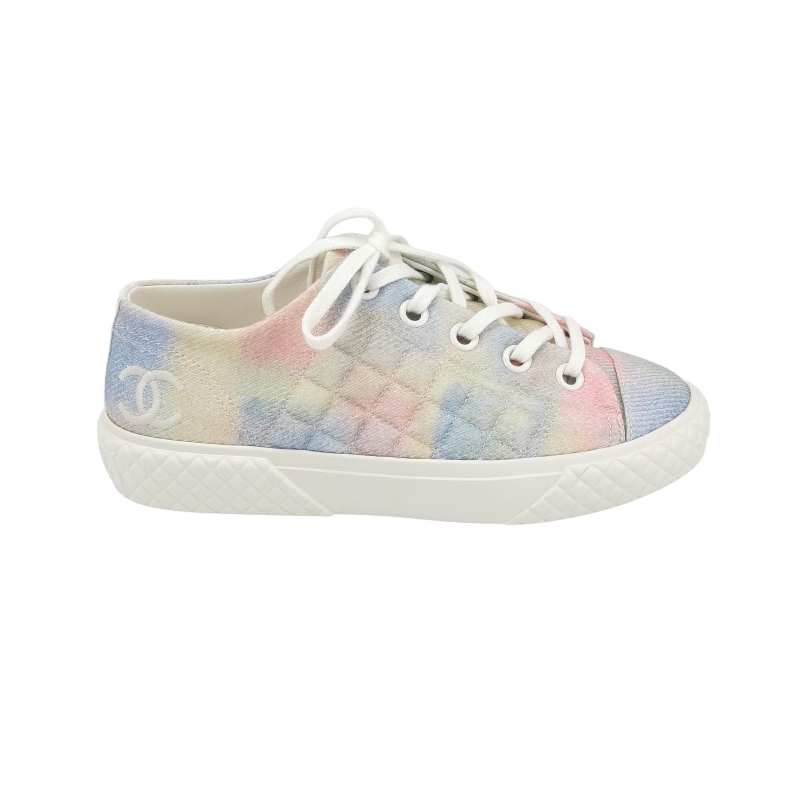 Chanel Chanel Women it_34-5 Lowtop Sneakers Size US 4.5 / IT 34.5 - 1 Thumbnail