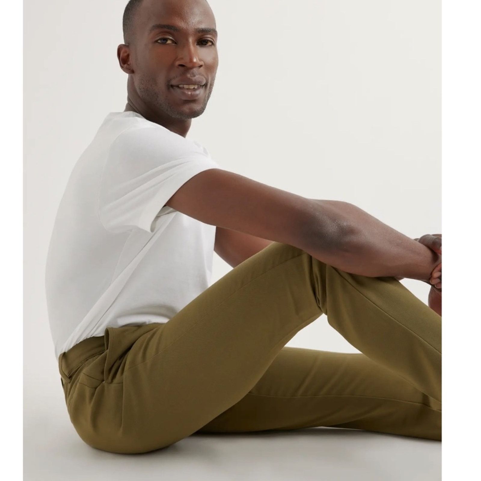 Quince Quince Men's Khaki Chino Pants - 36x32 Size US 36 / EU 52 - 1 Thumbnail