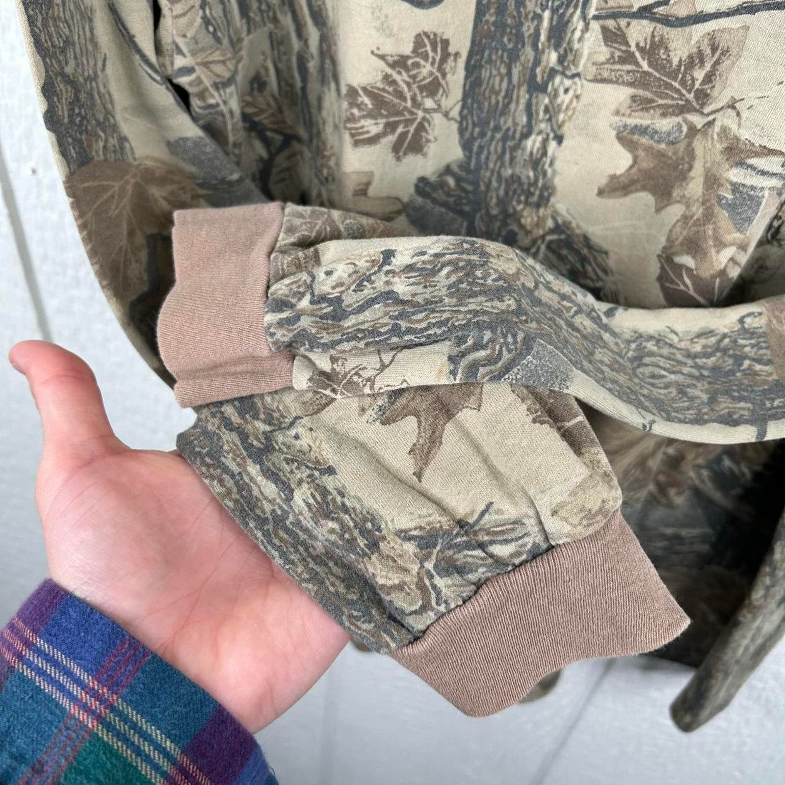 Realtree Vintage 90’s Realtree Forest Camo Longsleeve Tee Size Large Size US L / EU 52-54 / 3 - 4 Thumbnail