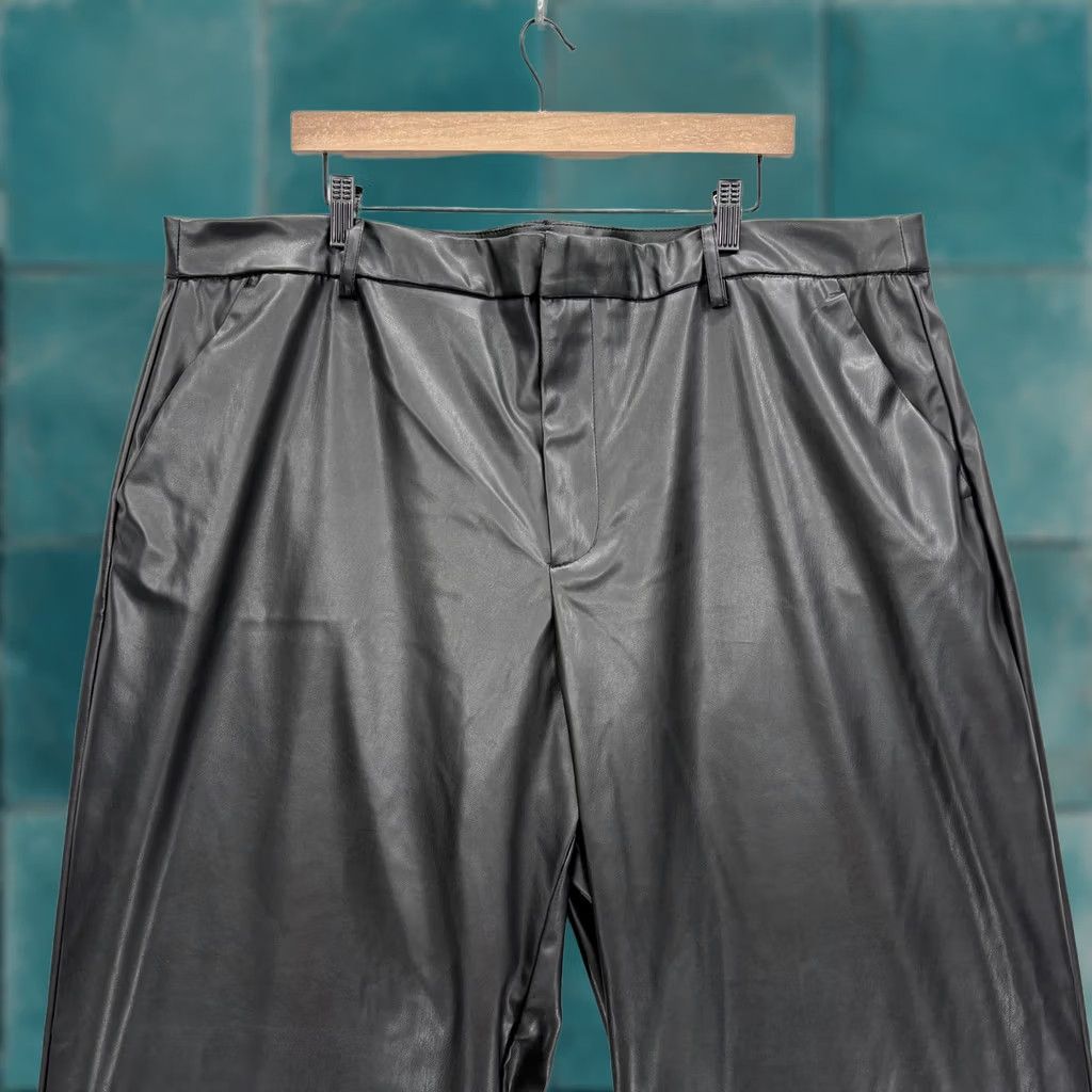 Torrid Torrid Studio Pants Womens 22 Black Wide-Leg Dress Pants Lined Pockets Zip Front 28in Inseam Size 40" / US 18 - 1 Thumbnail