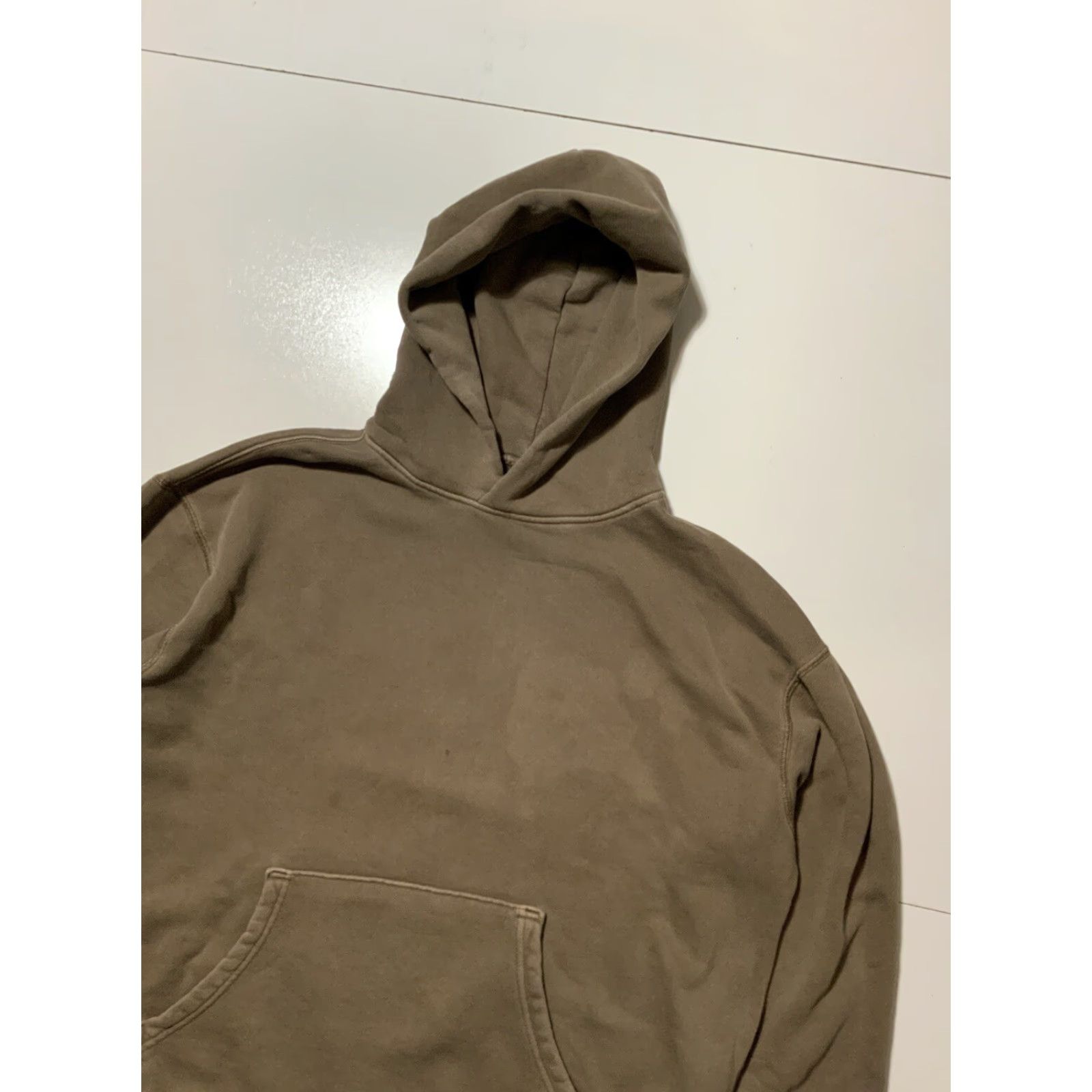 Elwood Elwood Core Earth Brown Heavyweight Organic Cotton Graphic Pullover Hoodie M Mens Hoodie Size US M / EU 48-50 / 2 - 3 Thumbnail
