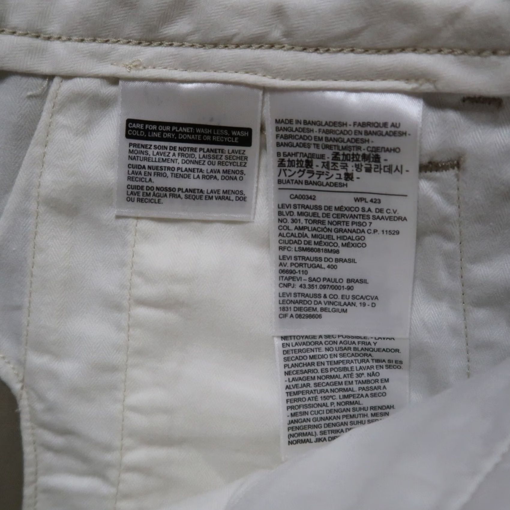Levi's VINTAGE Levi's XX Chino Shorts Men 31 Beige 9" Inseam Flat Front New Size US 31 - 5 Thumbnail