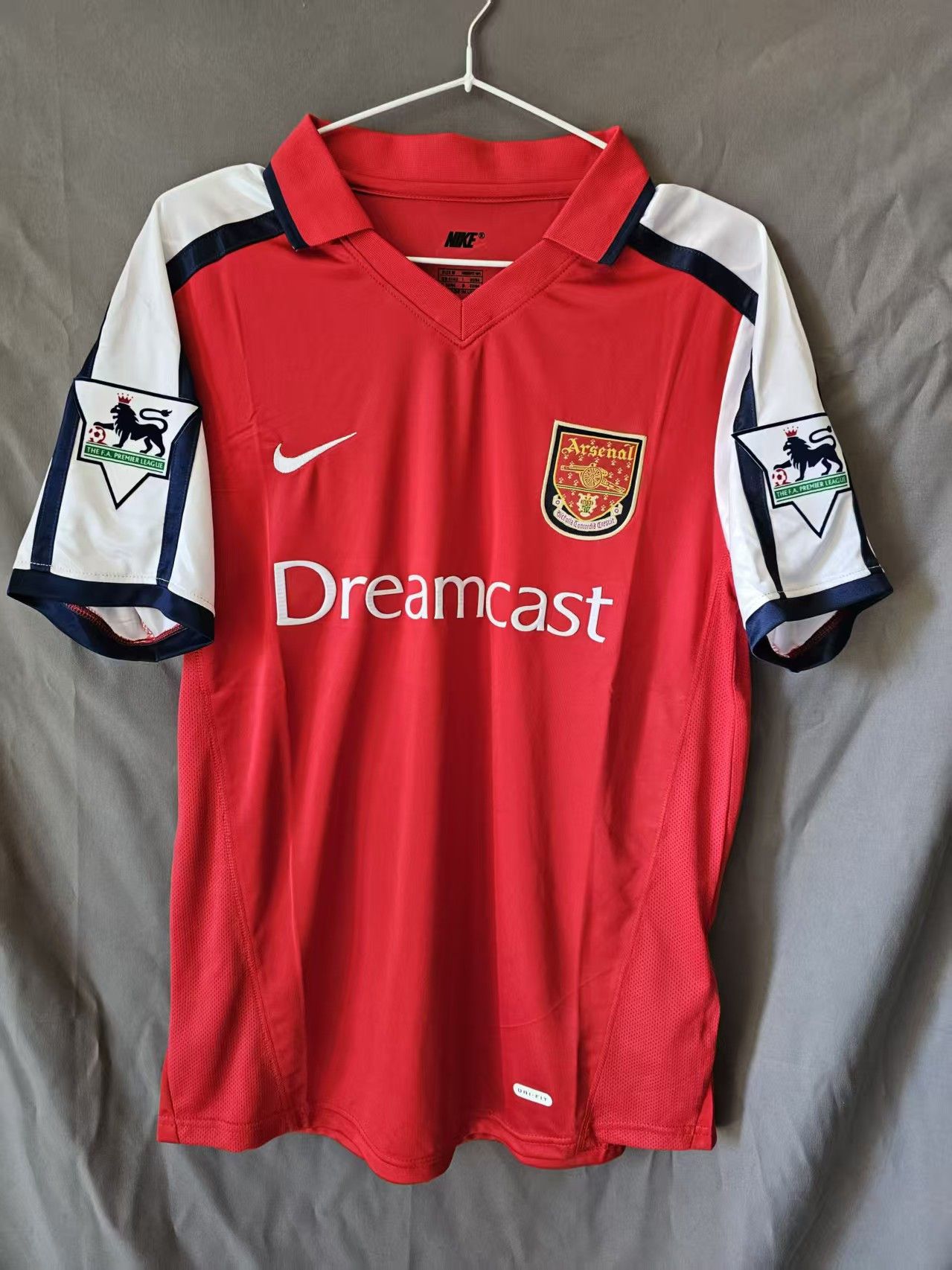 Other #10 Dennis Bergkamp 2000 2001 Arsenal Size US M / EU 48-50 / 2 - 2 Thumbnail
