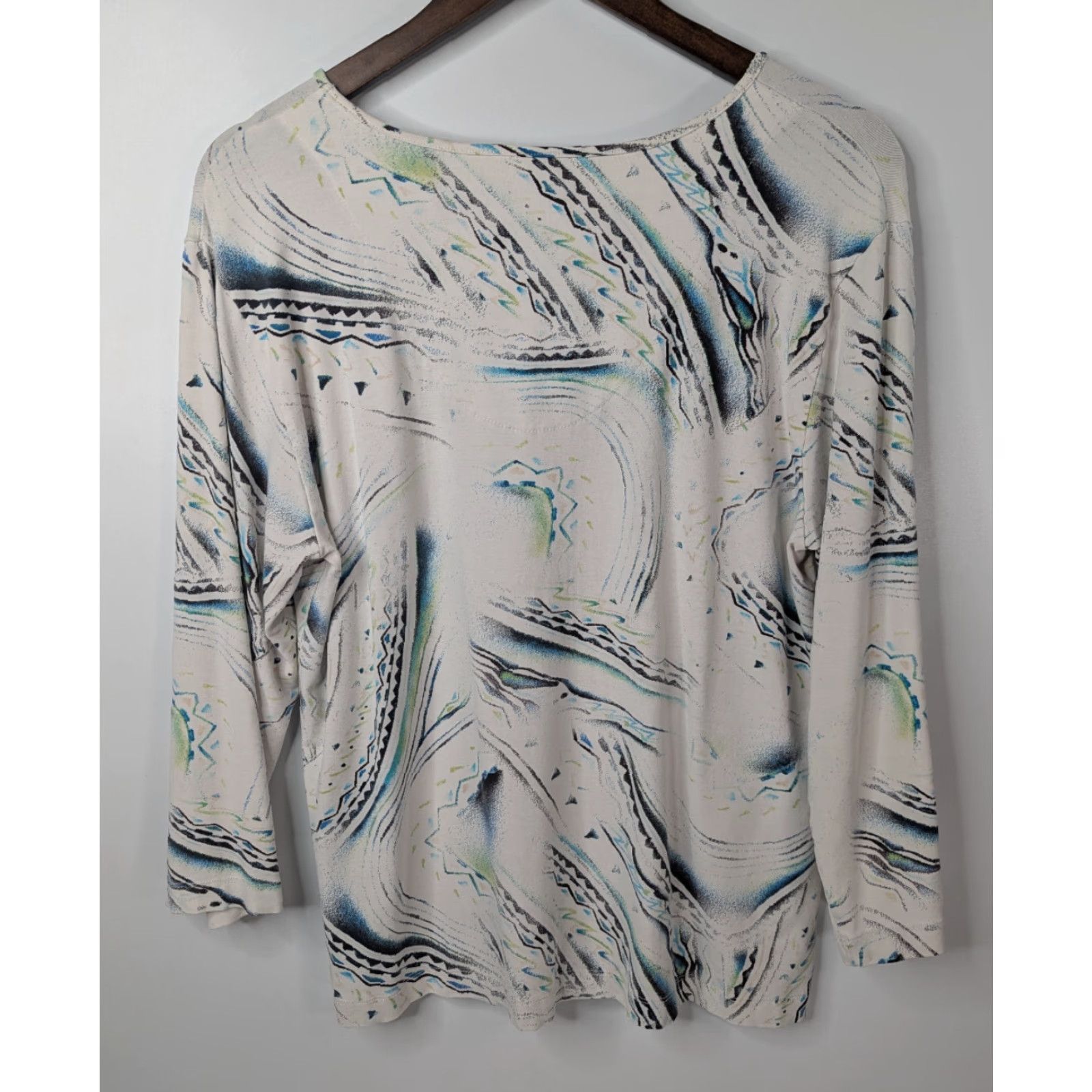 Vintage Chicos Womens Shirt White Abstract PRrnt 3/4 Sleeve Rayon Canada XL Geometric V-Neck Pullover Casual Wrinkle Resistant All Seasons Size XL / US 12-14 / IT 48-50 - 3 Thumbnail
