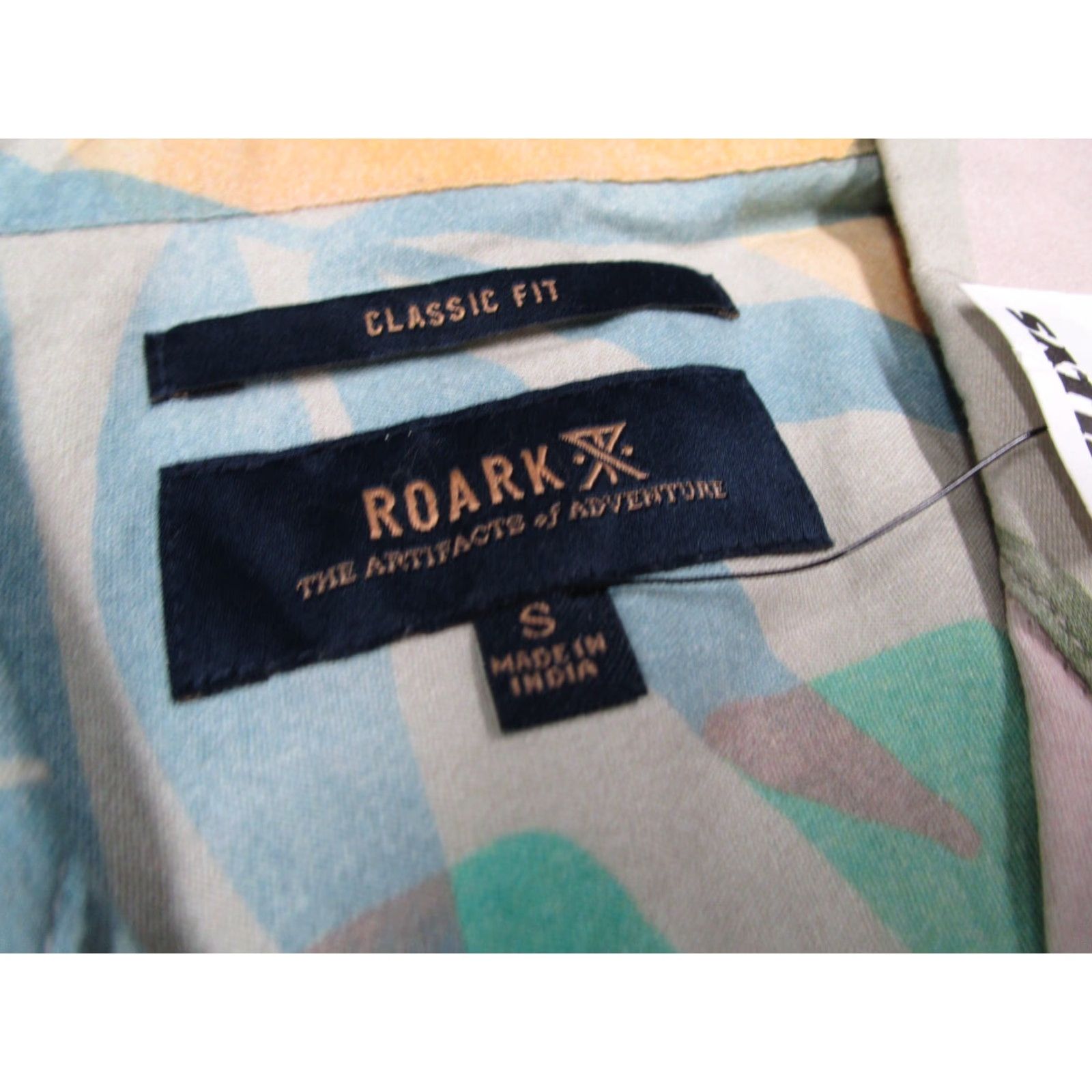 Roark Roark Shirt Mens Small Multicolored Hawaiian Button Up Size US S / EU 44-46 / 1 - 3 Thumbnail